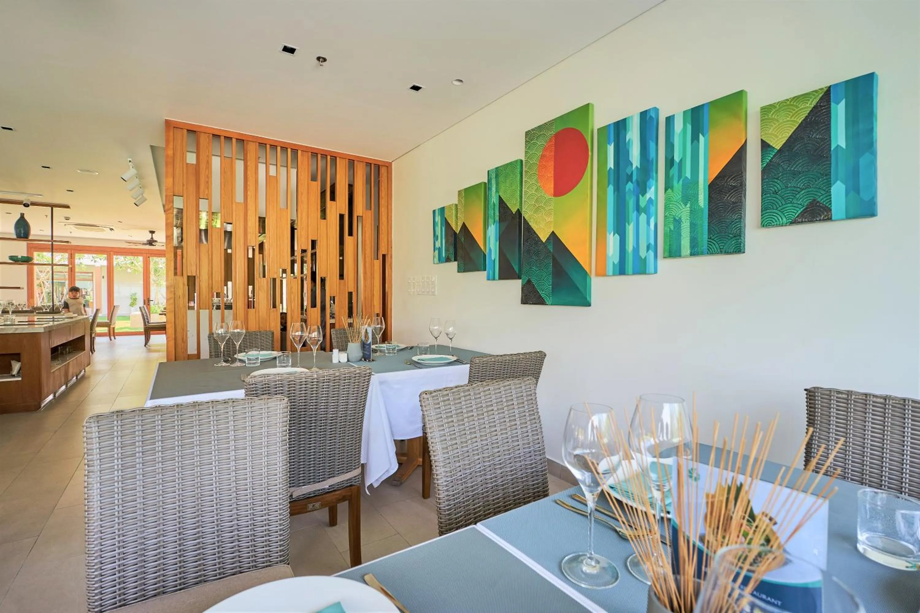Restaurant/places to eat in The Ocean Villas Danang