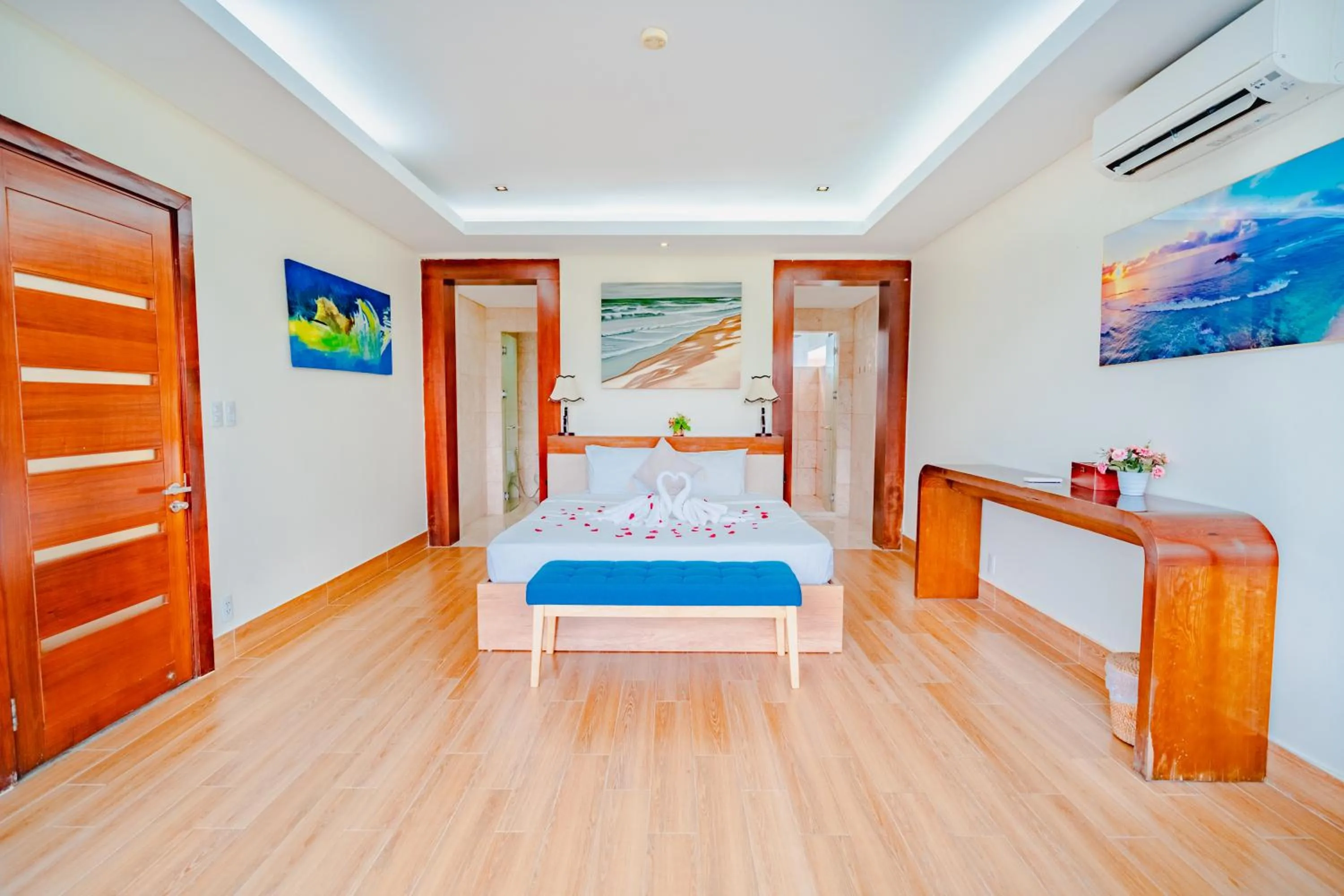 Bedroom, Bed in The Ocean Villas Danang