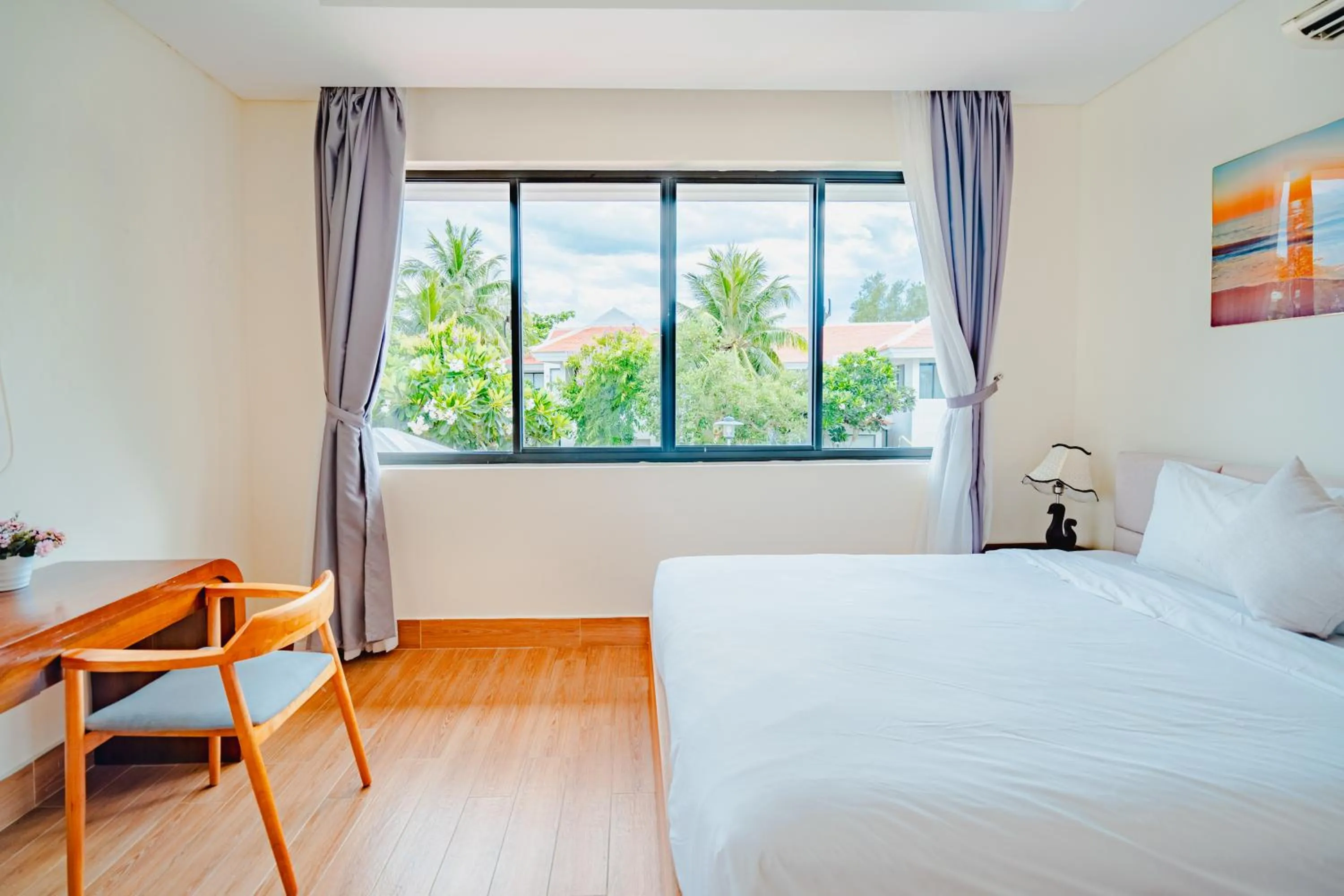 Bedroom, Bed in The Ocean Villas Danang