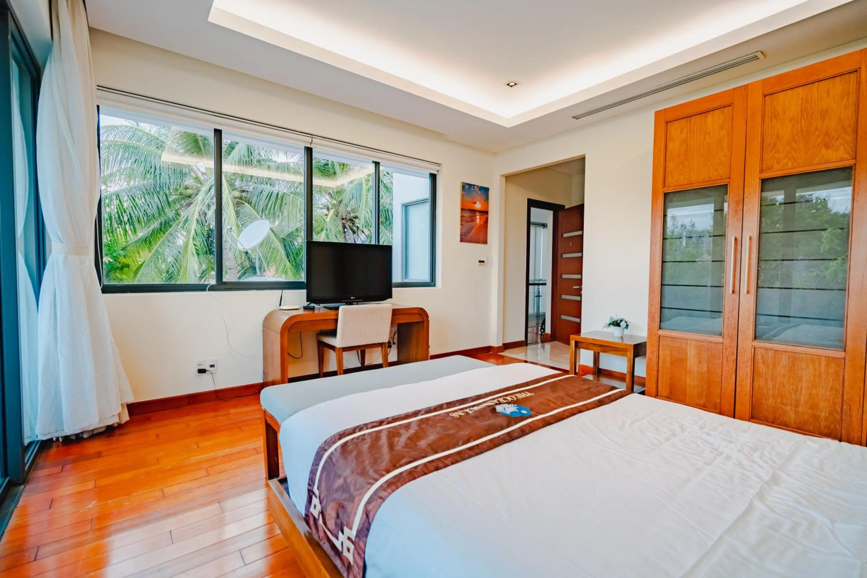 Bedroom, Bed in The Ocean Villas Danang