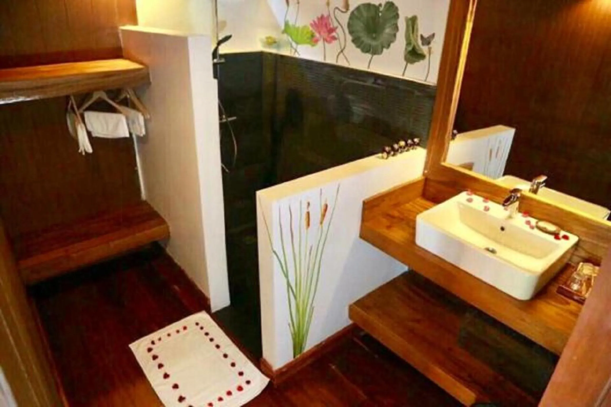 Bathroom in Inle Cottage Boutique Hotel