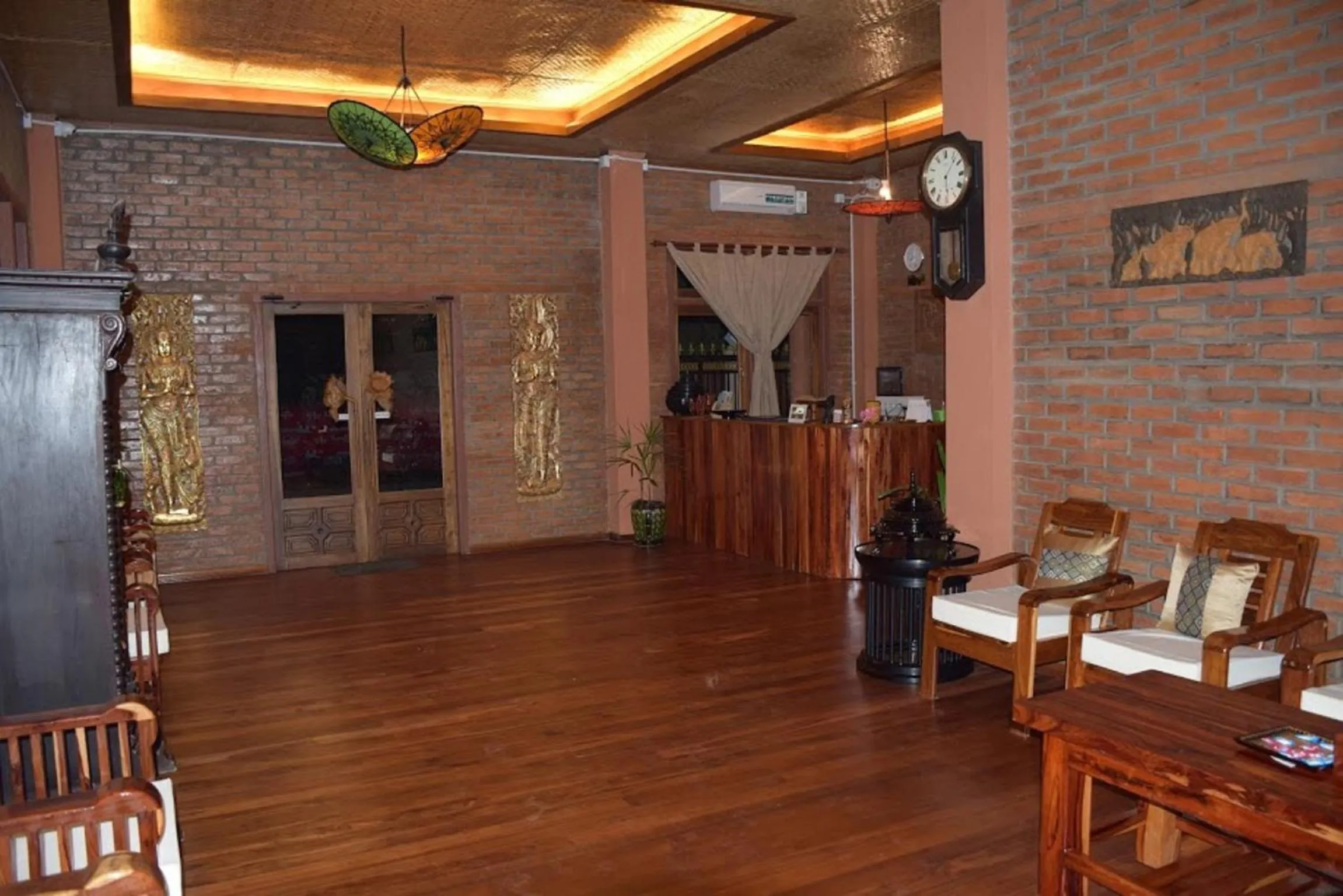 Living room in Inle Cottage Boutique Hotel