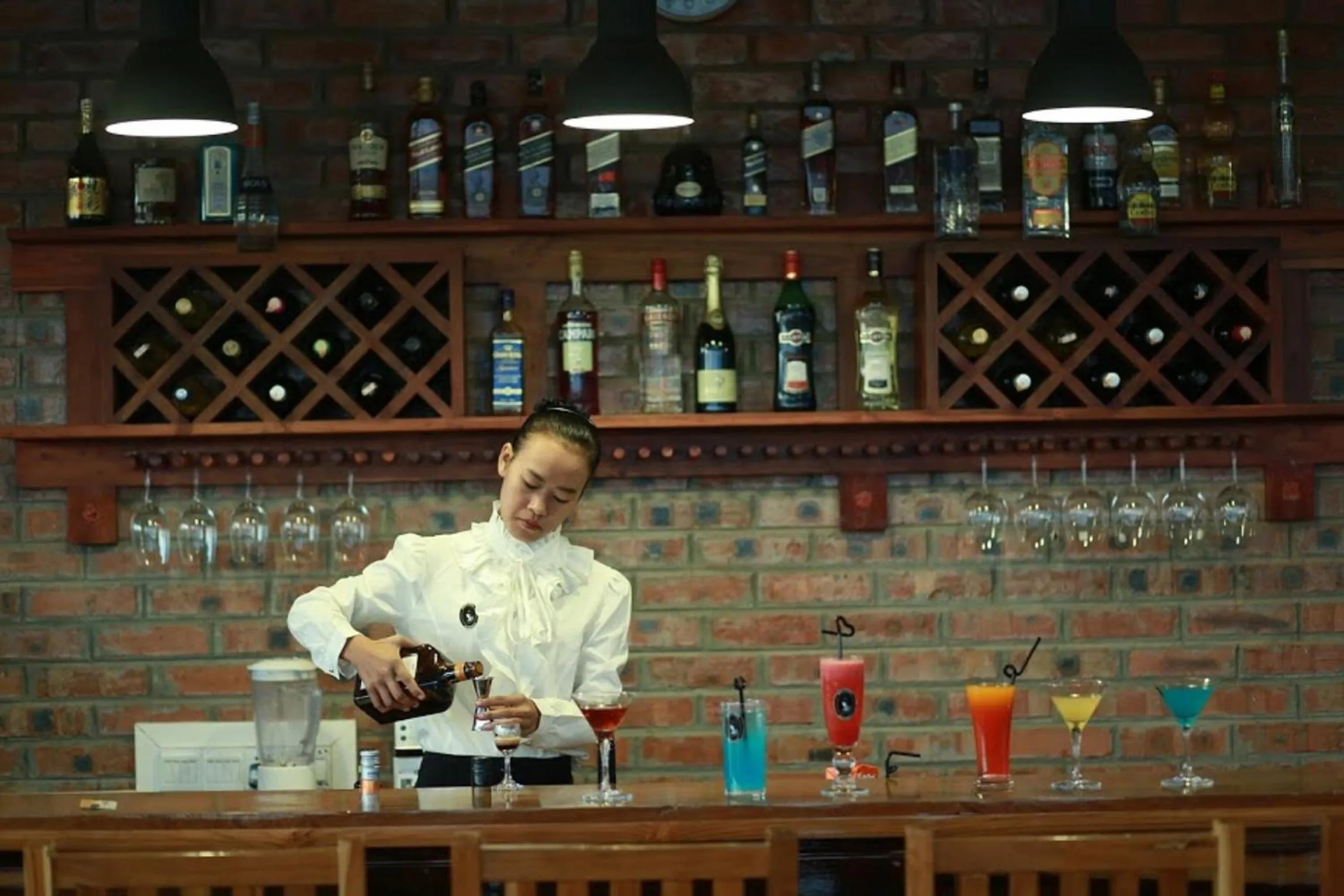 Lounge or bar in Inle Cottage Boutique Hotel