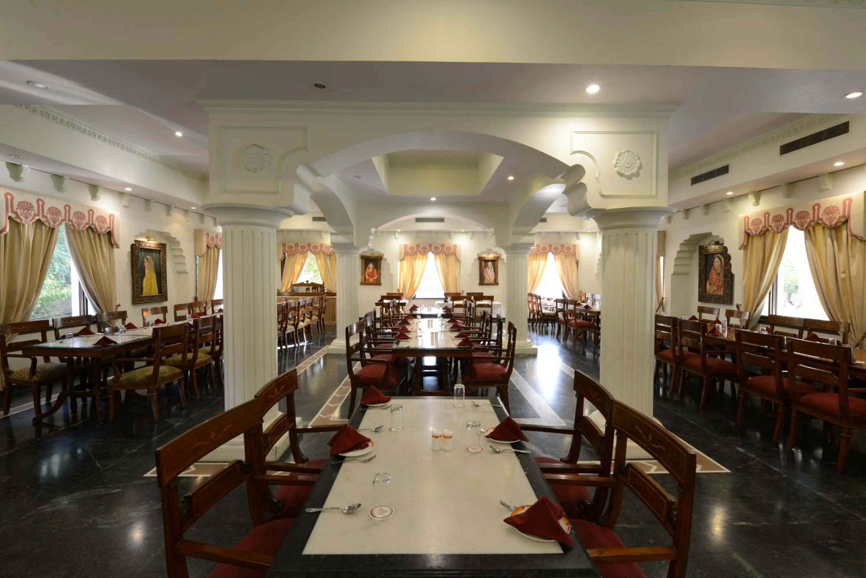 Restaurant/places to eat in Heritage Resort Bikaner