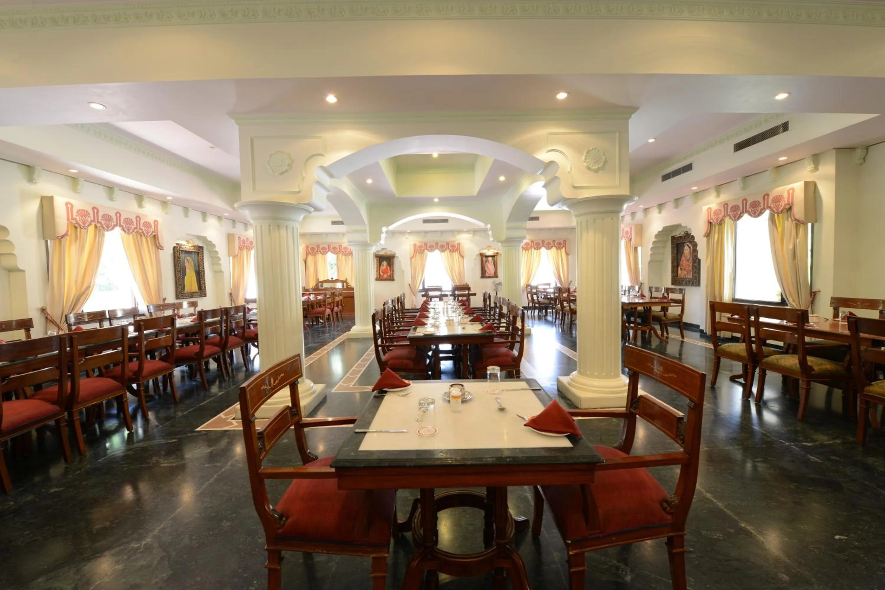 Restaurant/places to eat in Heritage Resort Bikaner