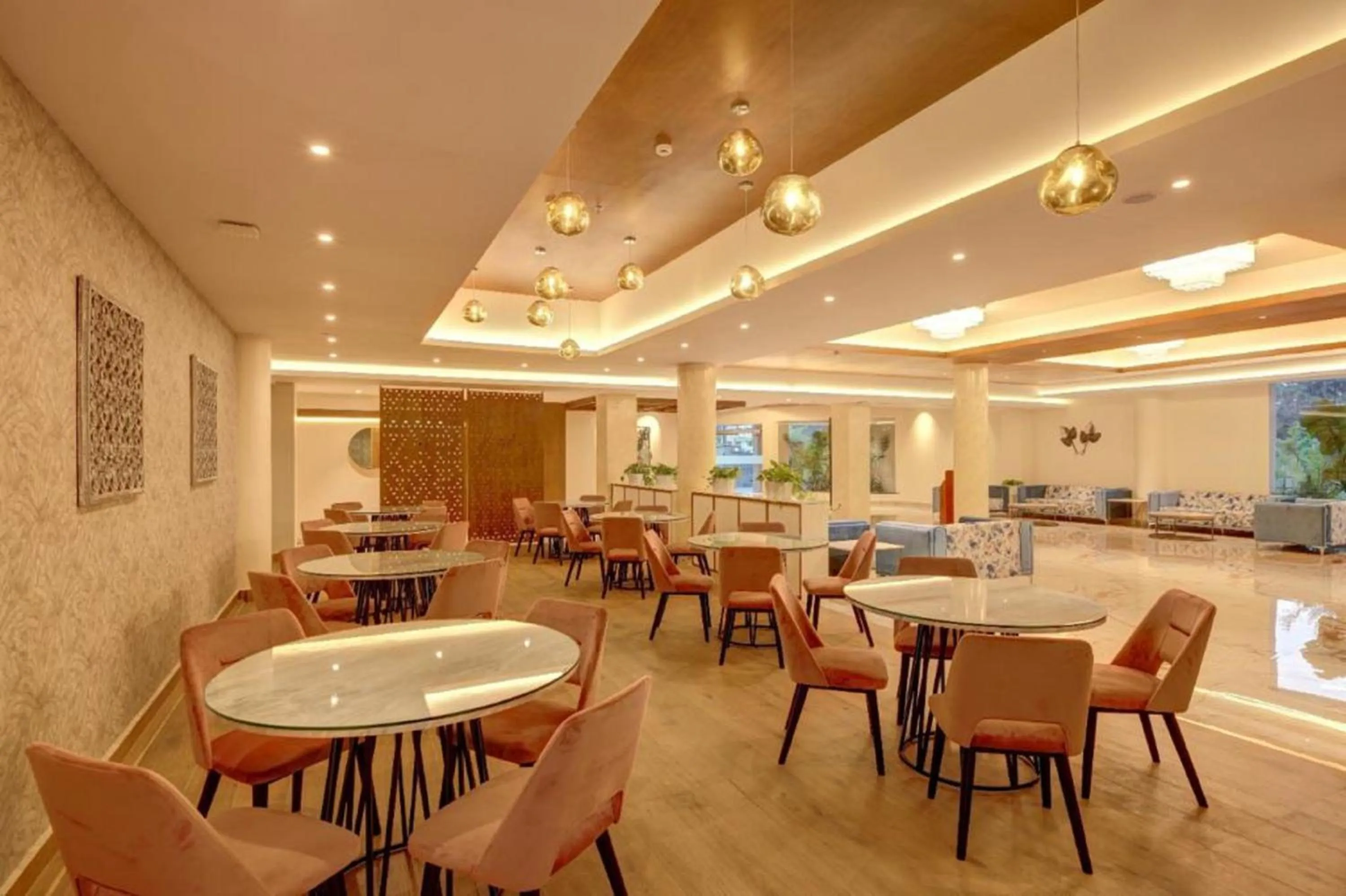 Restaurant/places to eat in IMA House