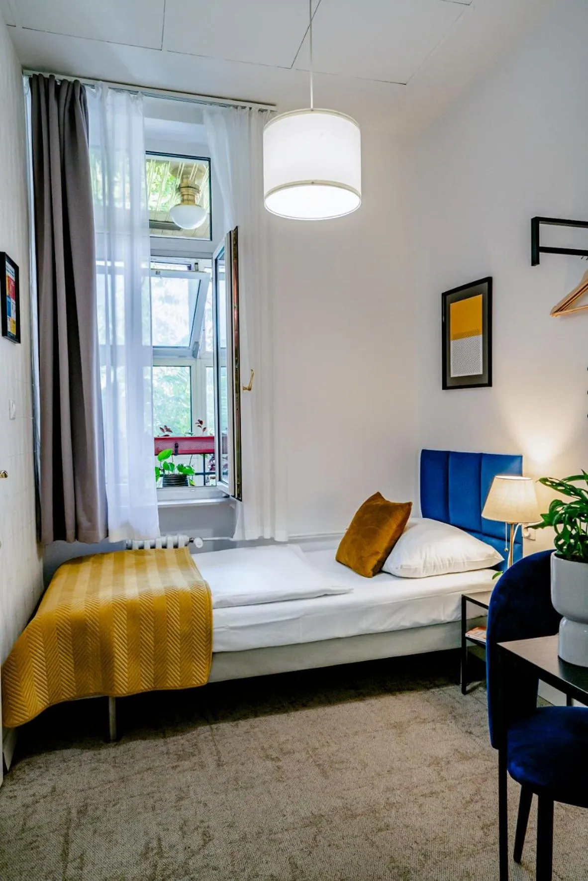 Photo of the whole room, Bed in Elisabeth Old Town