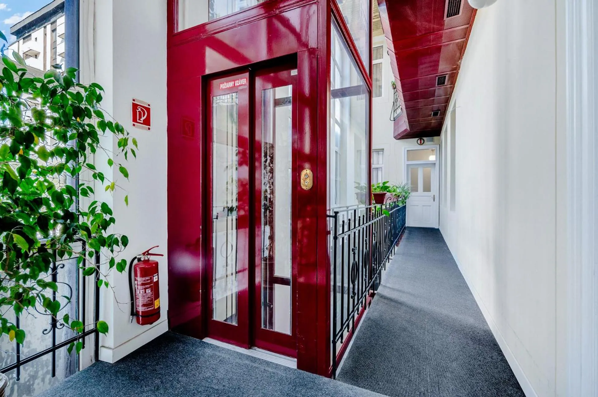 elevator in Elisabeth Old Town