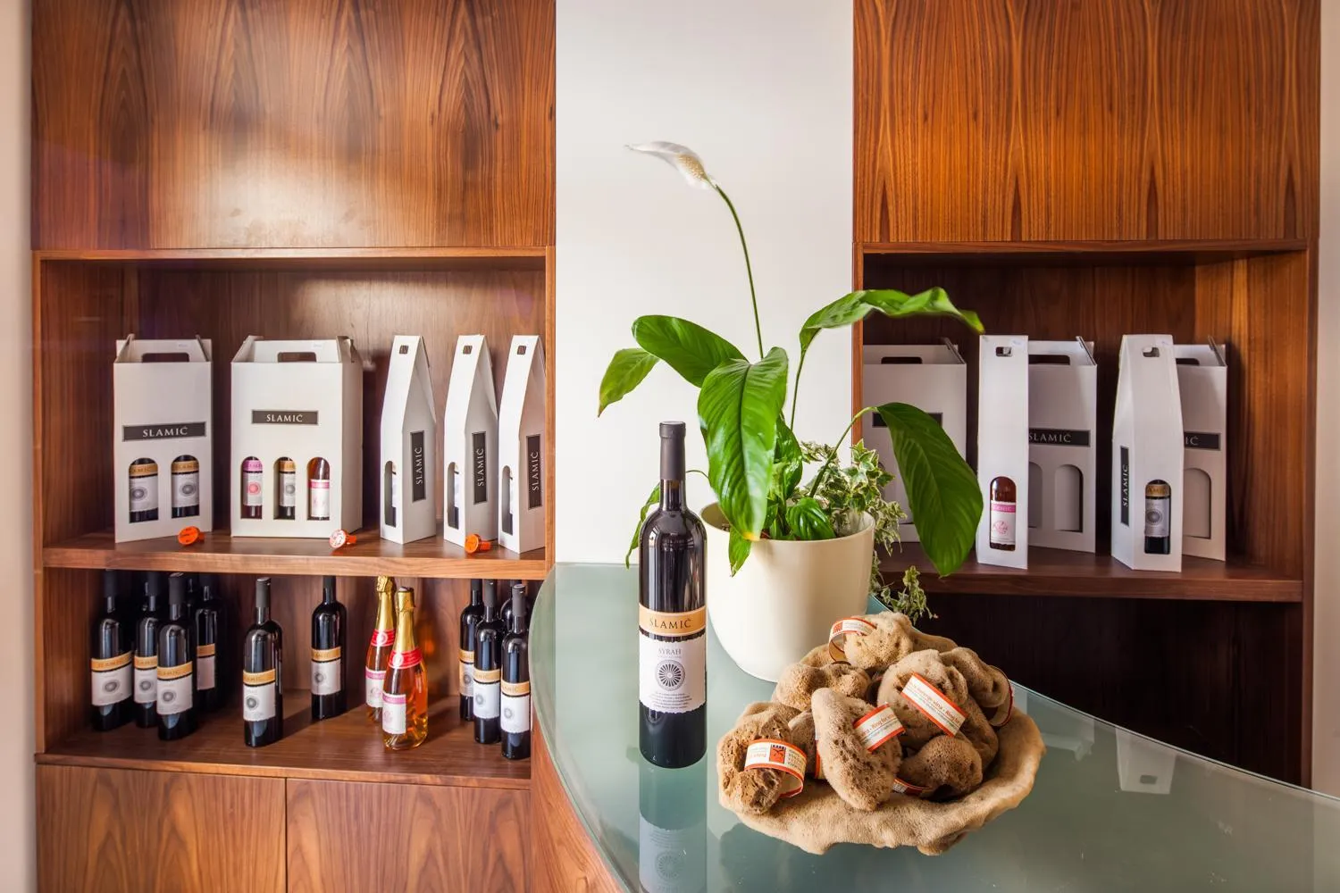 Lounge or bar in Hotel Borovnik