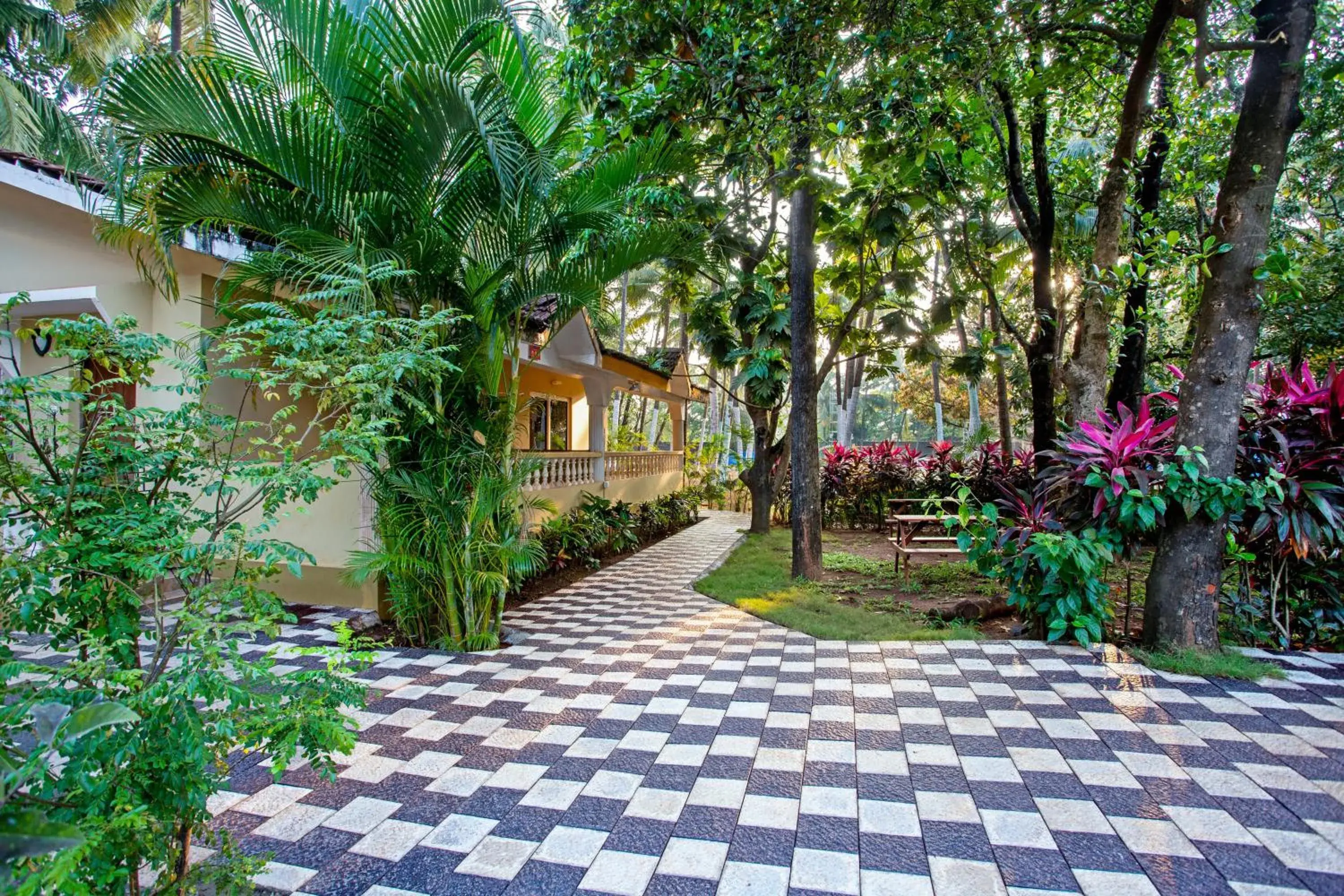 Hill Top Goa Lodge Hill Top Goa Lodge