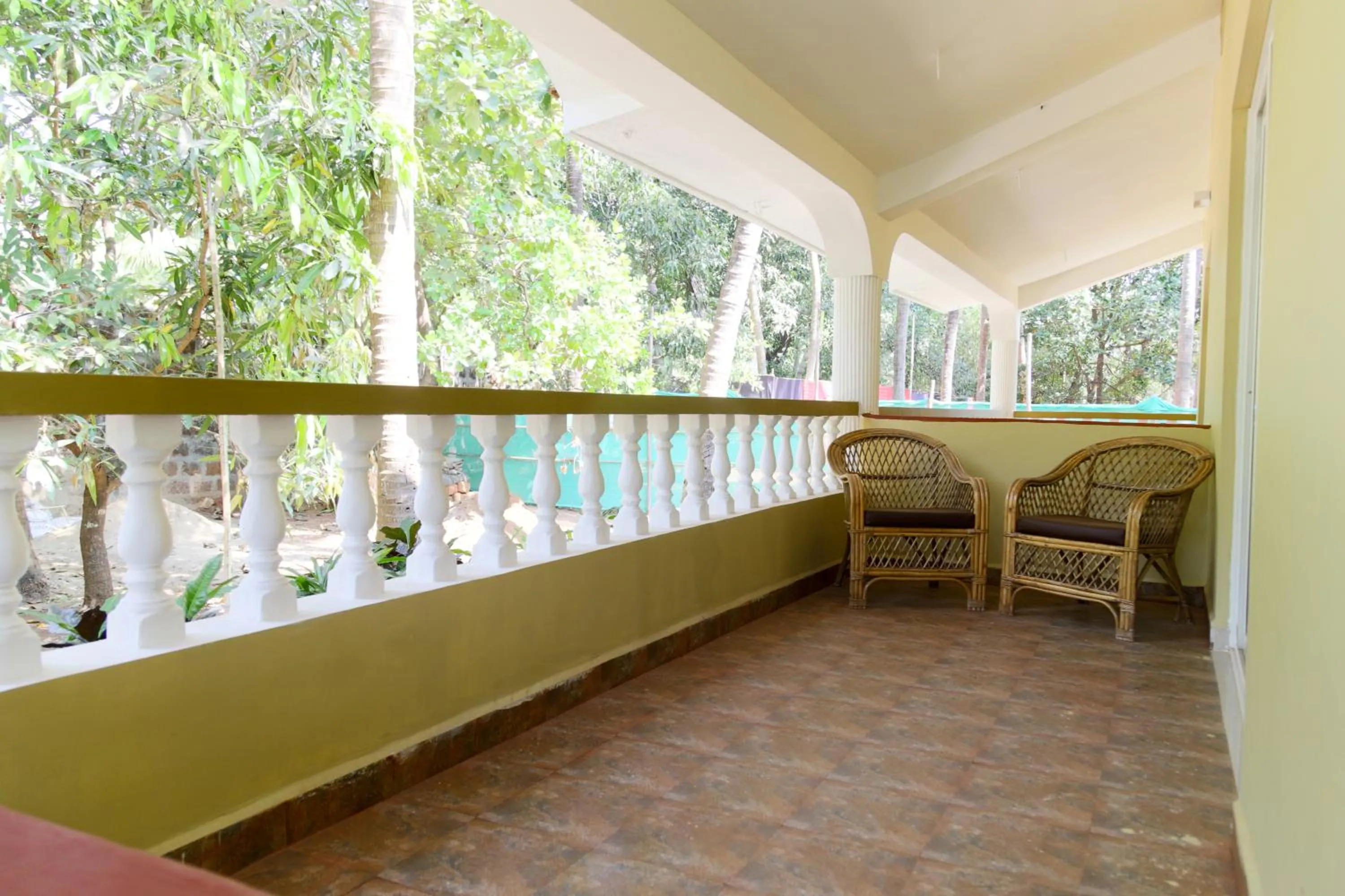 Balcony/Terrace in Hill Top Goa Lodge