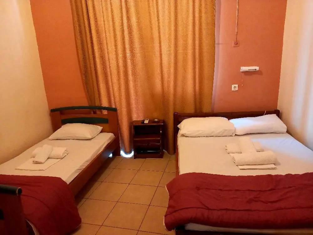 Bedroom, Bed in Hotel Korydallos