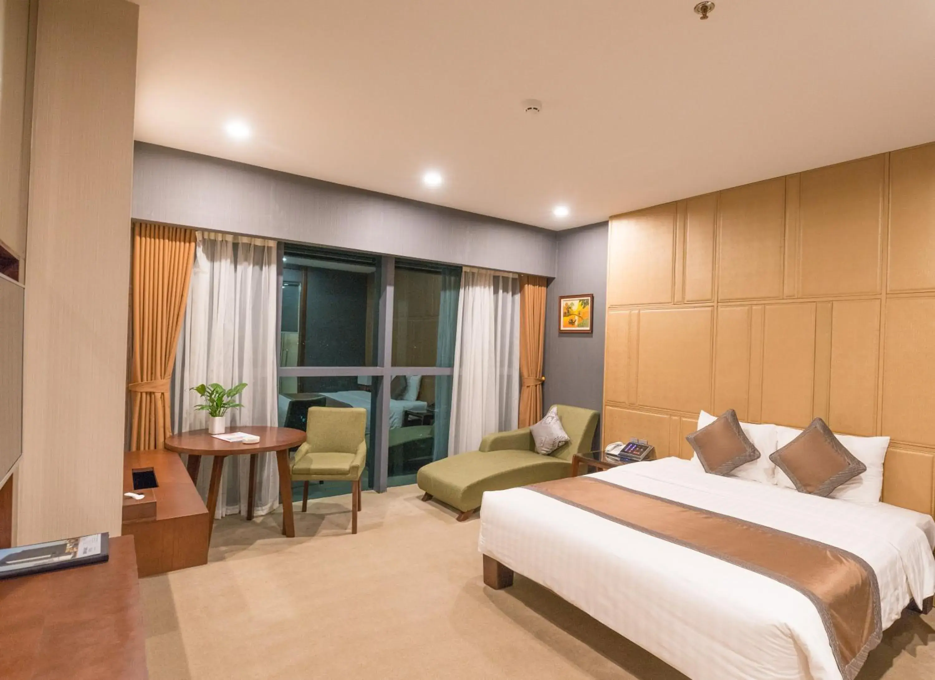 Bedroom, Bed in Bien Bac Hotel Bedroom, Bed in Bien Bac Hotel