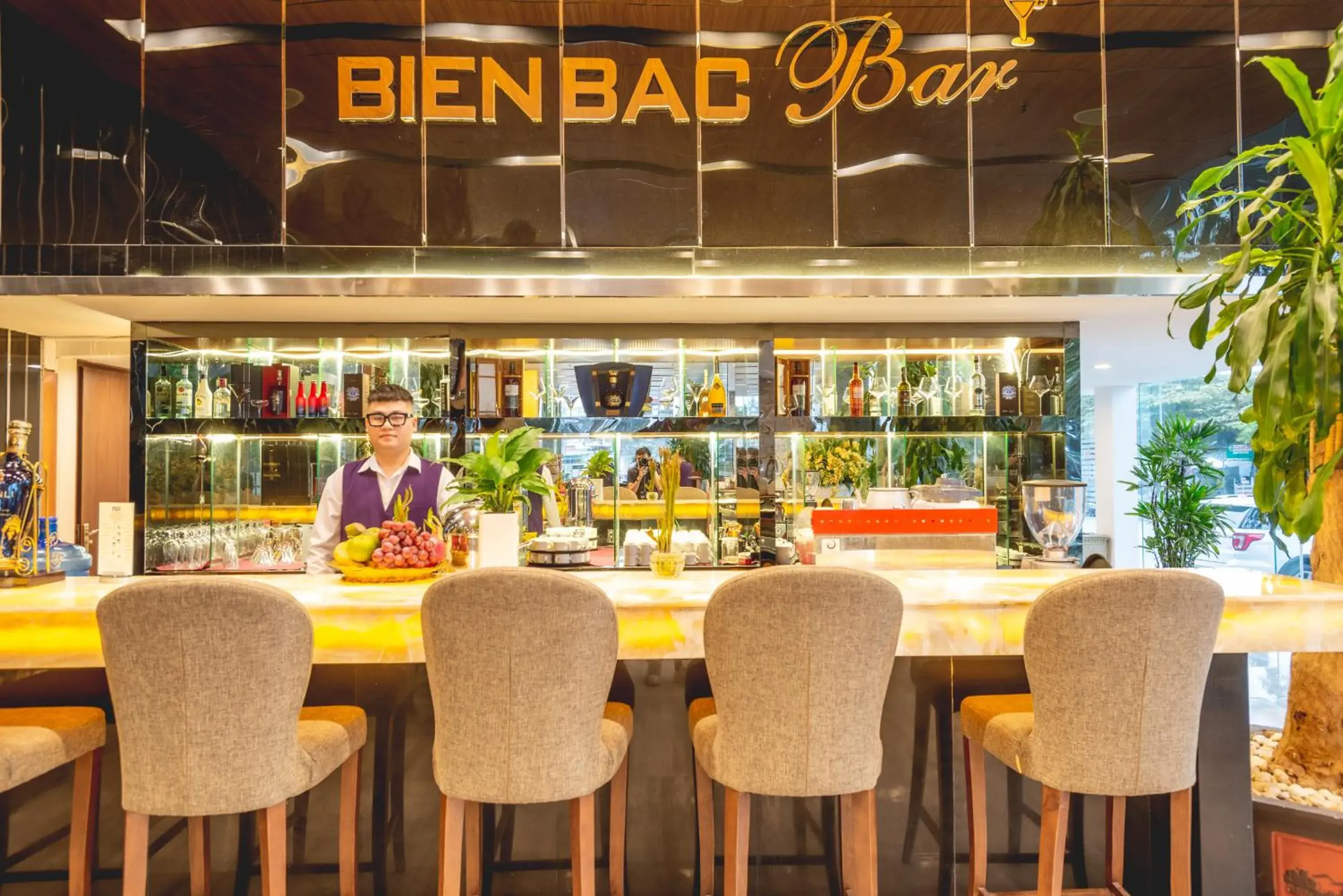 Lounge or bar in Bien Bac Hotel Lounge or bar in Bien Bac Hotel