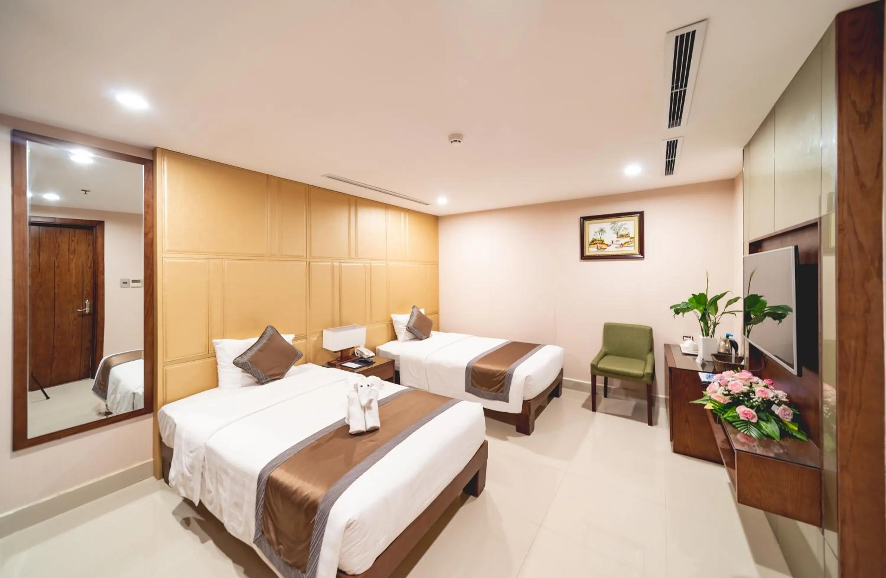 Photo of the whole room, Bed in Bien Bac Hotel