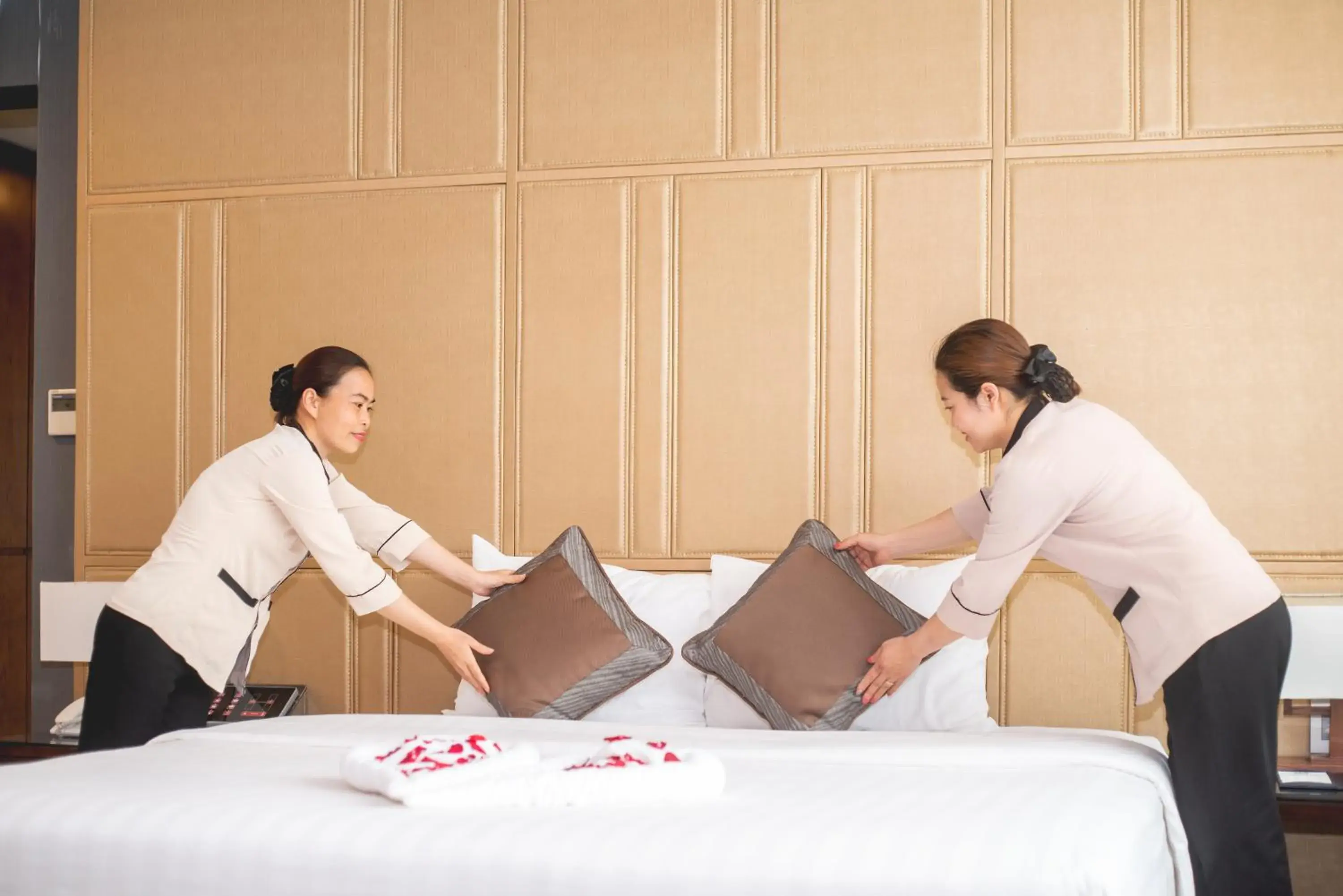 Bedroom, Bed in Bien Bac Hotel Bedroom, Bed in Bien Bac Hotel