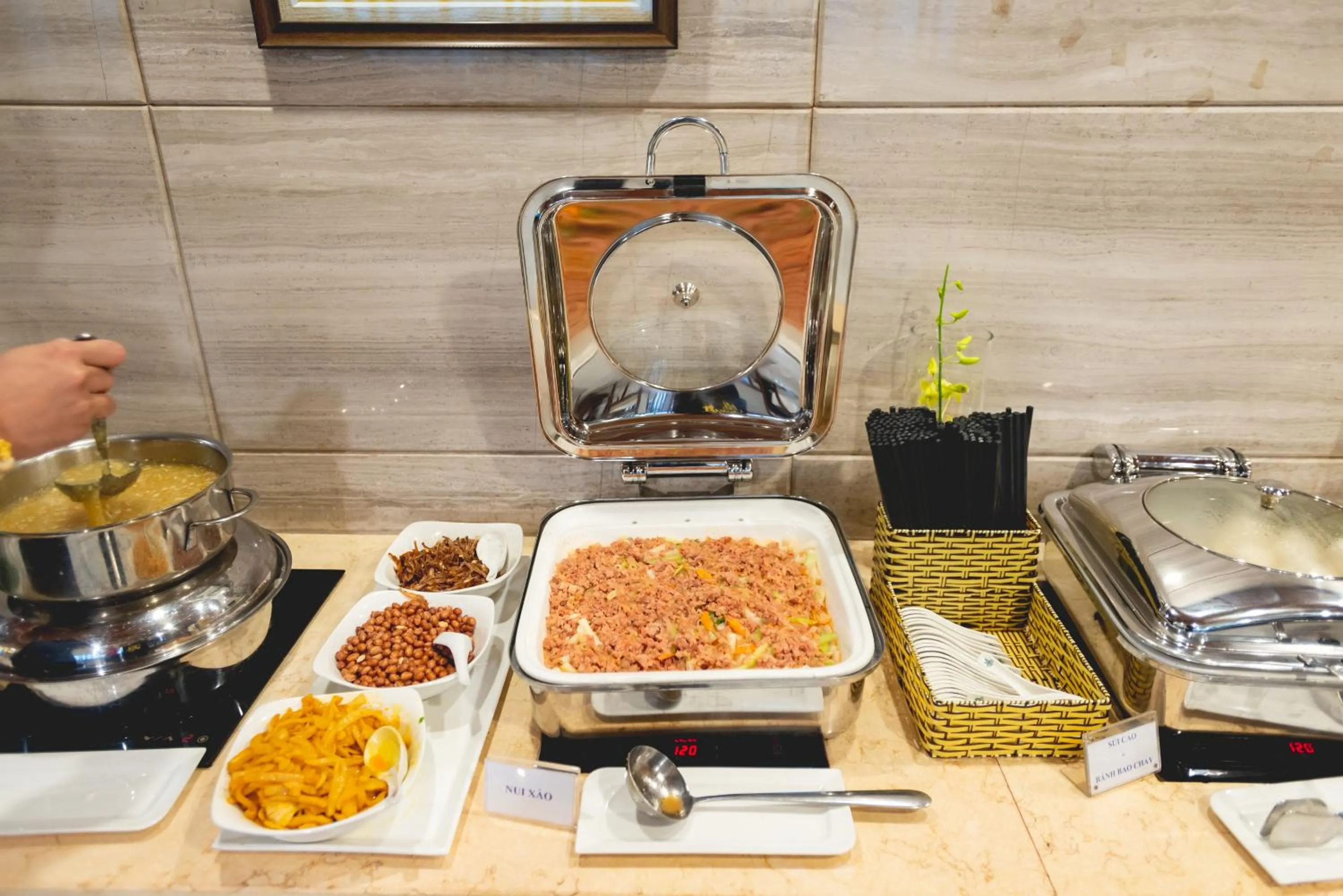 Buffet breakfast in Bien Bac Hotel