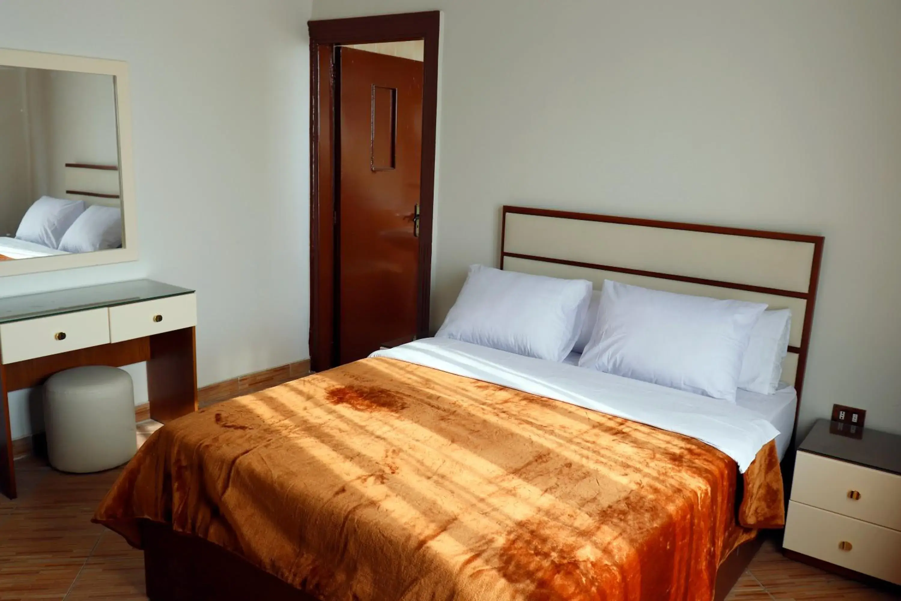 Deluxe King Room with Bathroom in Ismailia House Inn Deluxe King Room with Bathroom in Ismailia House Inn