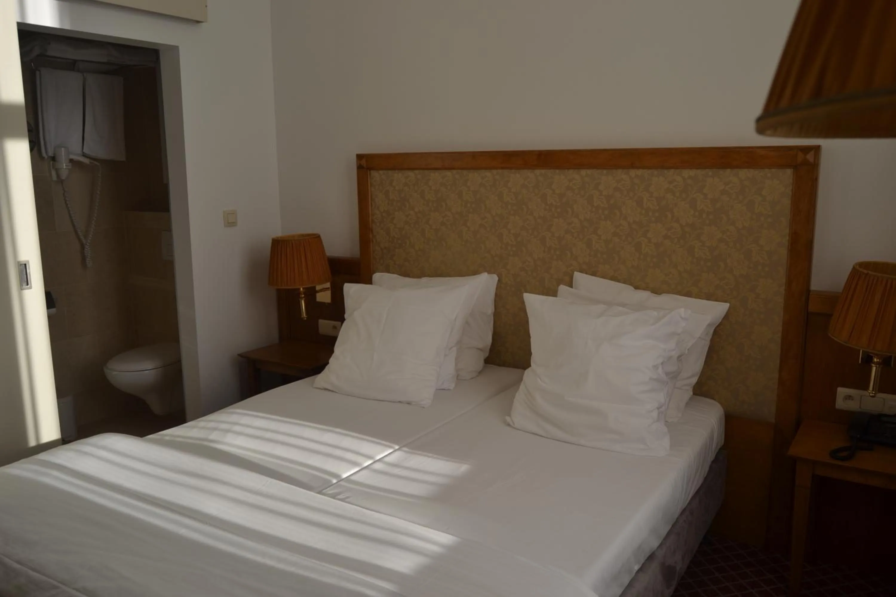 Photo of the whole room, Bed in Hotel The Lord