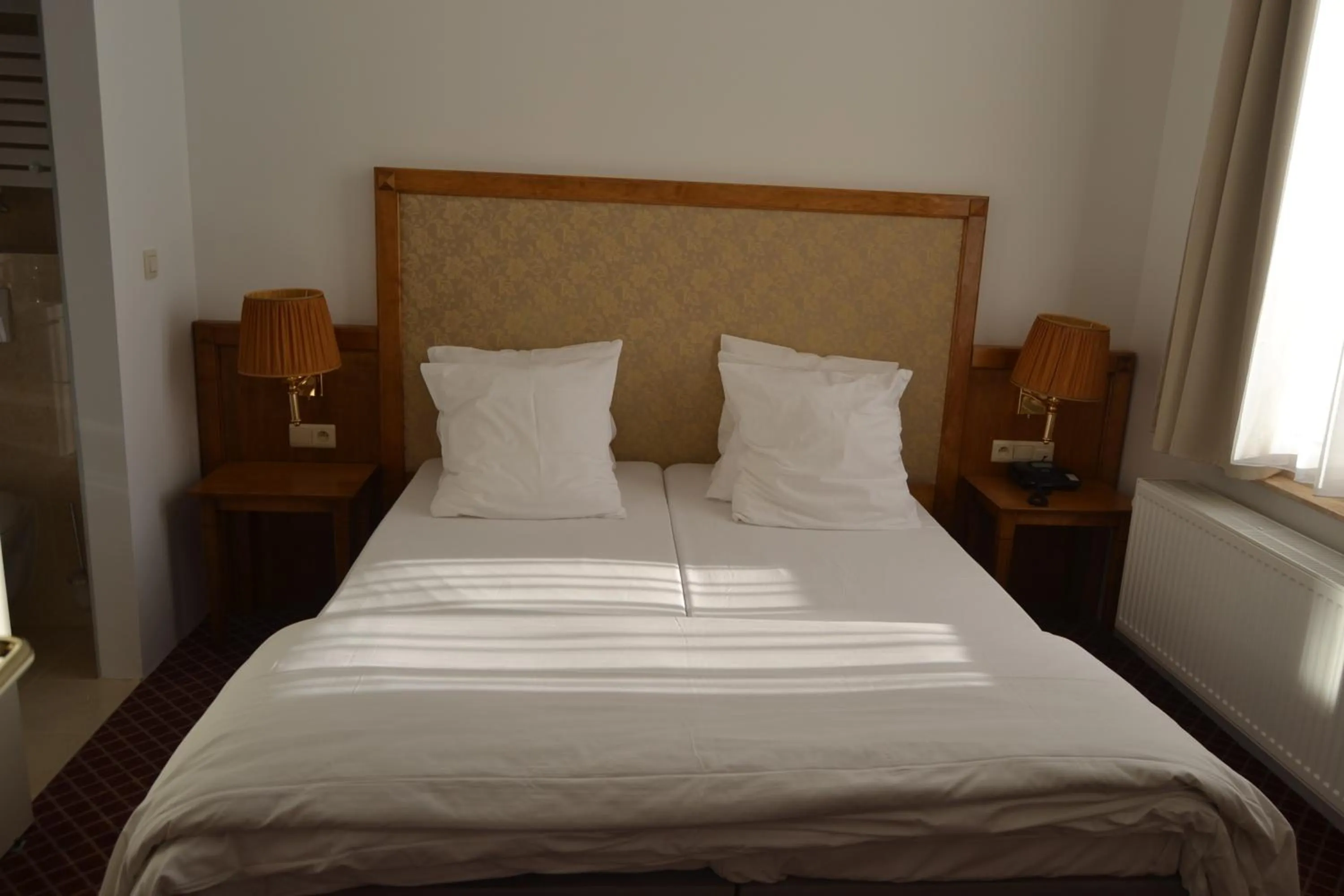 Photo of the whole room, Bed in Hotel The Lord