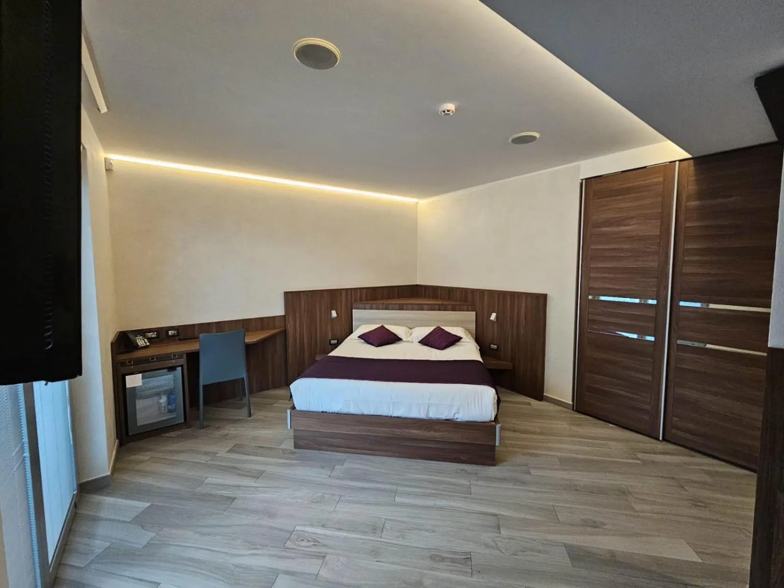 Photo of the whole room, Bed in Mito Hotel