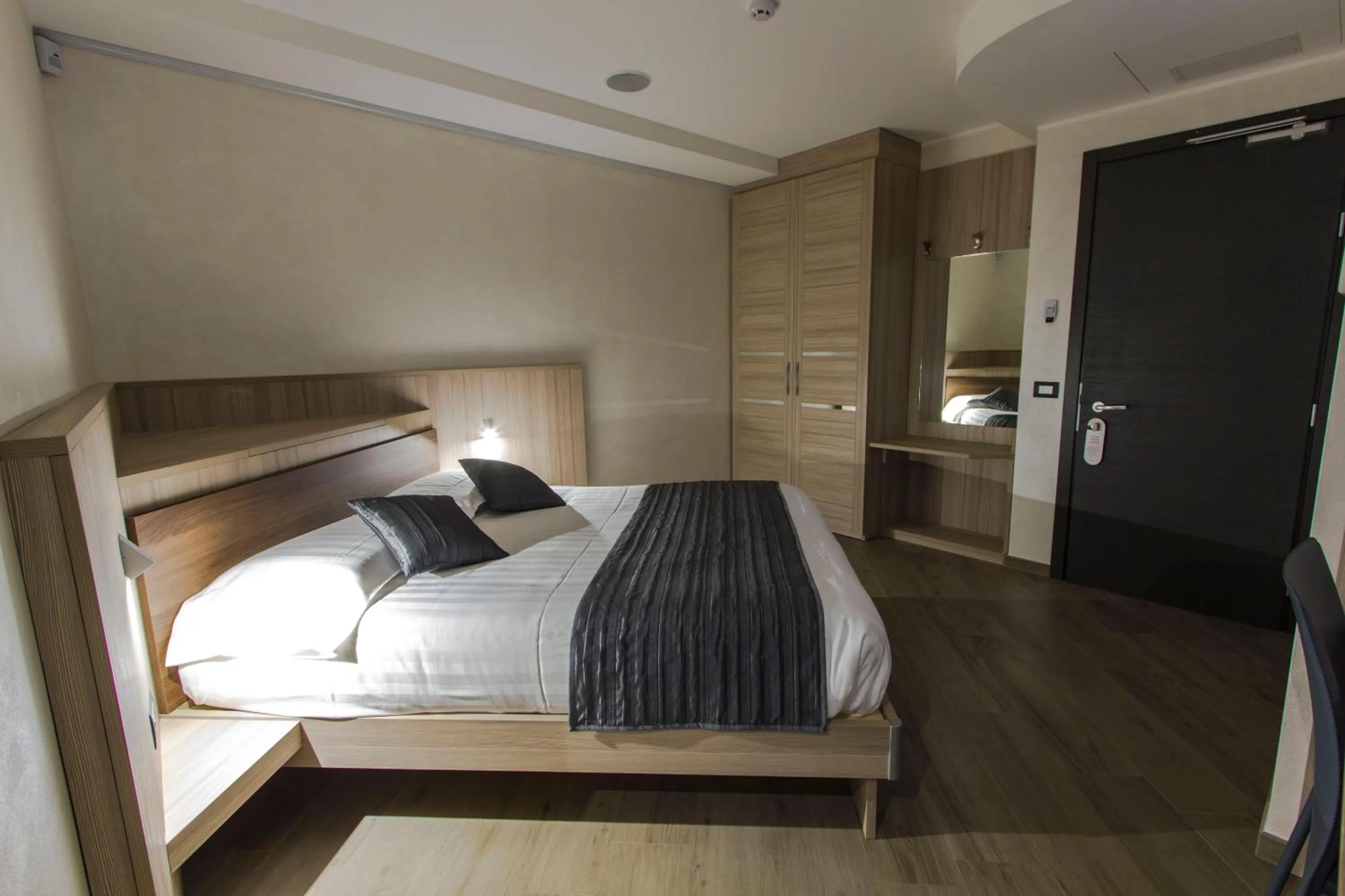 Photo of the whole room, Bed in Mito Hotel