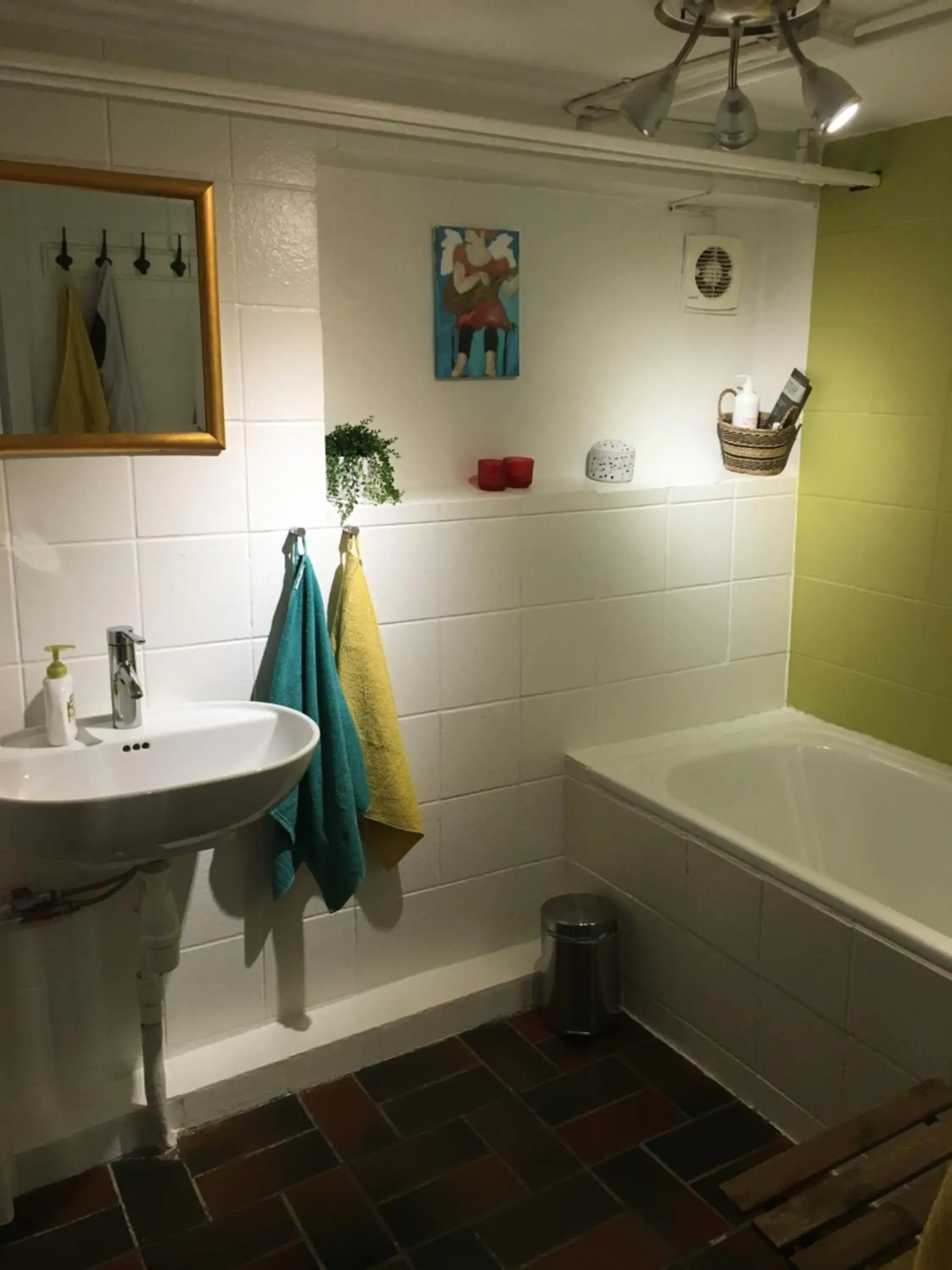 Double Room with Shared Toilet - single occupancy in Heltoften Bed & Breakfast Double Room with Shared Toilet - single occupancy in Heltoften Bed & Breakfast