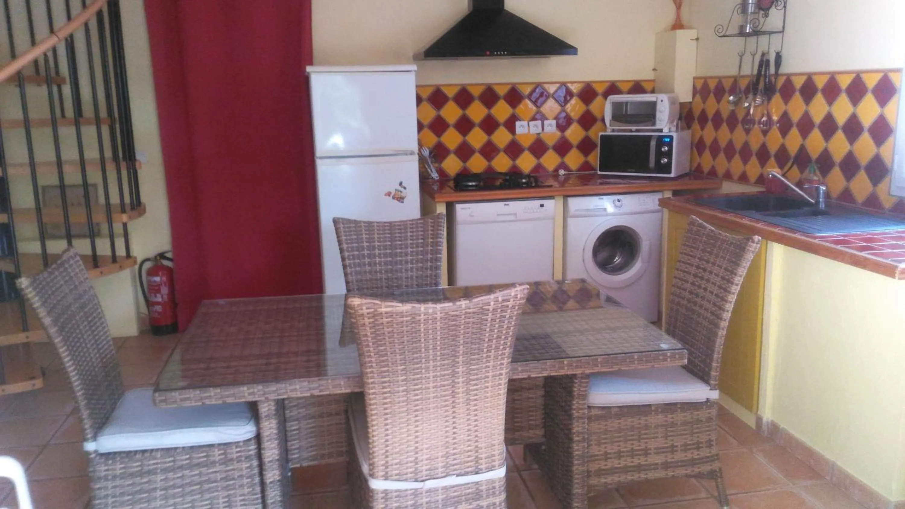 Kitchen or kitchenette in Gite Les Oliviers