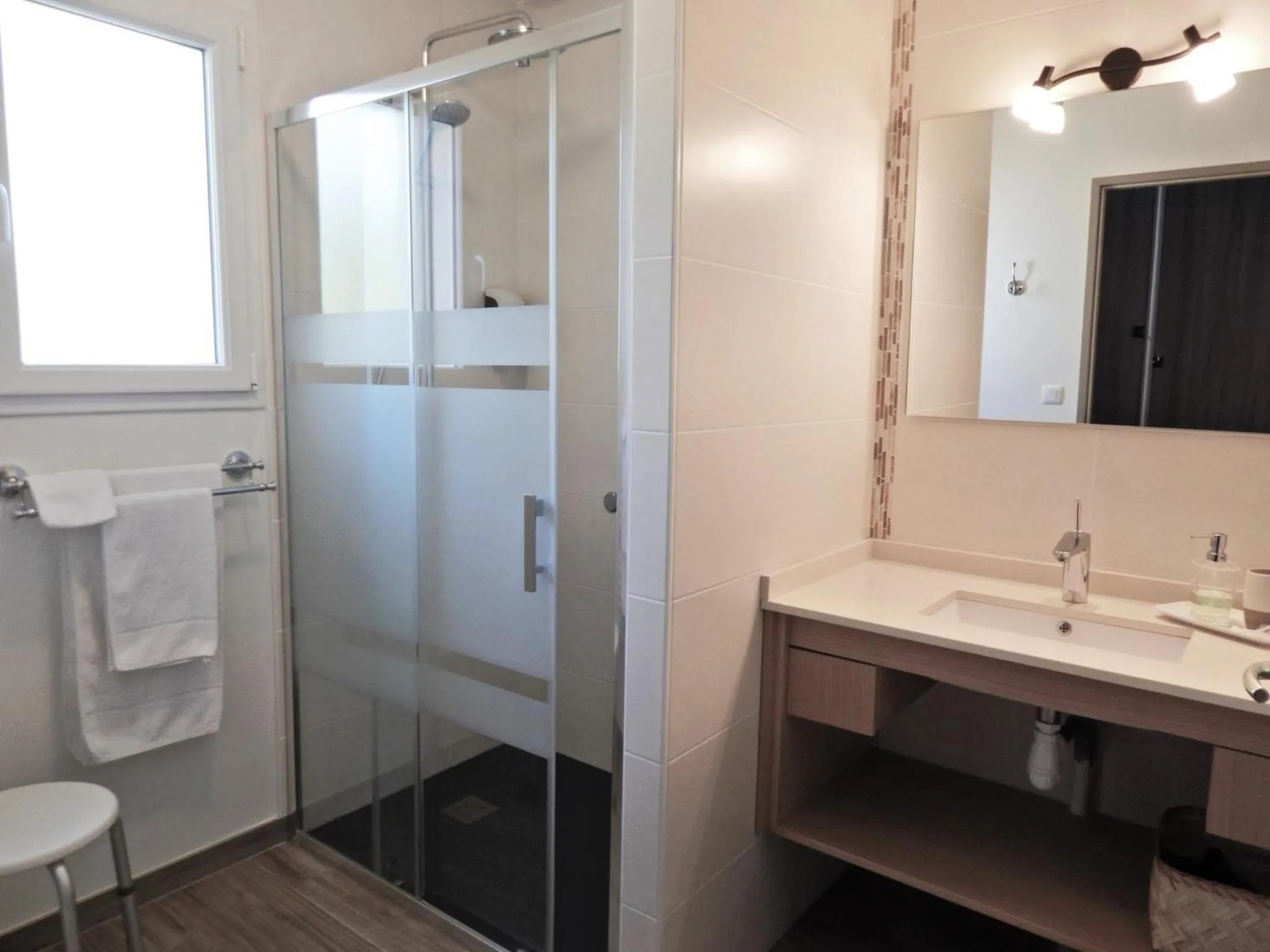 Shower in Chambres d'hôtes GIDY