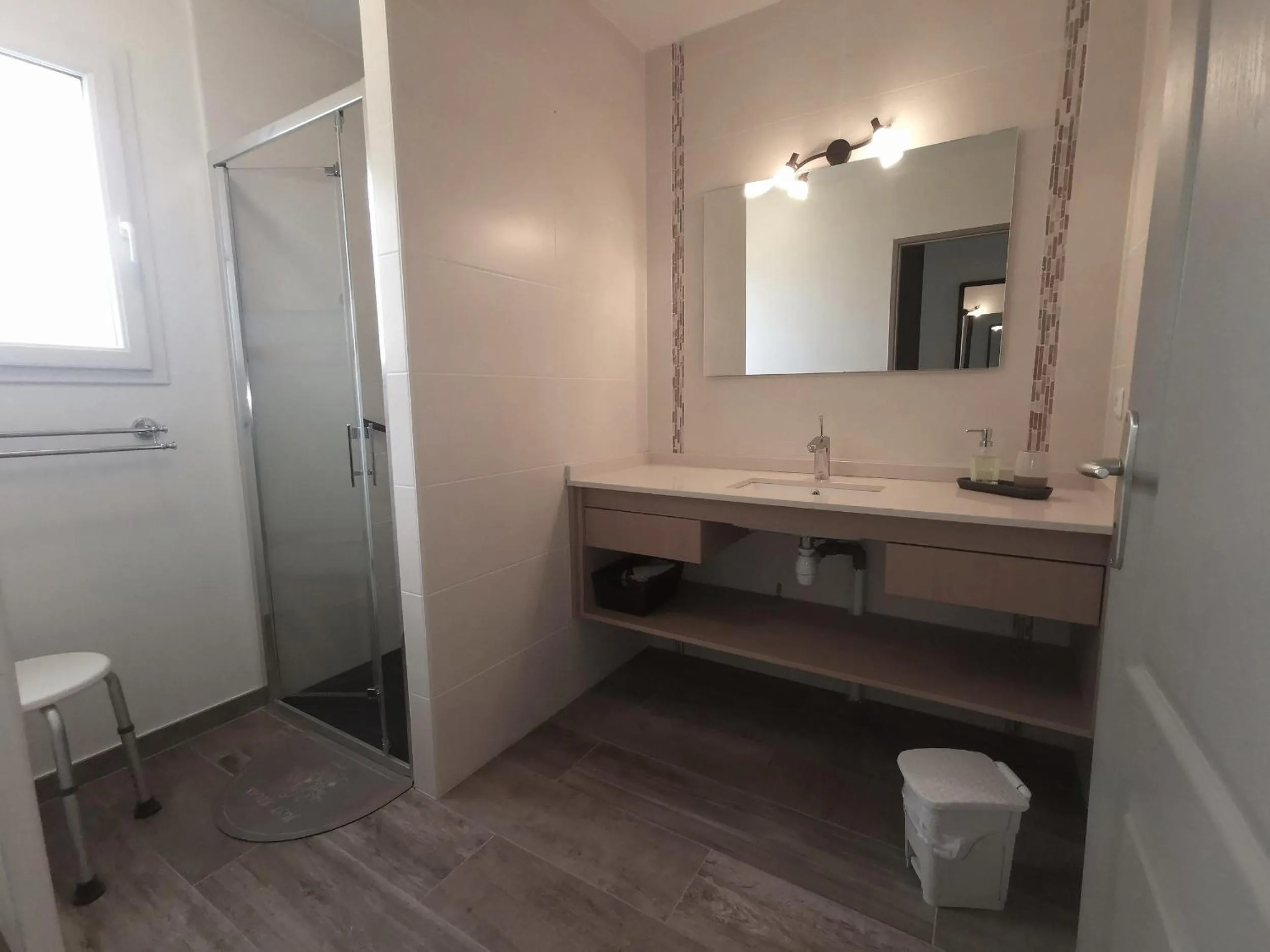 Shower in Chambres d'hôtes GIDY