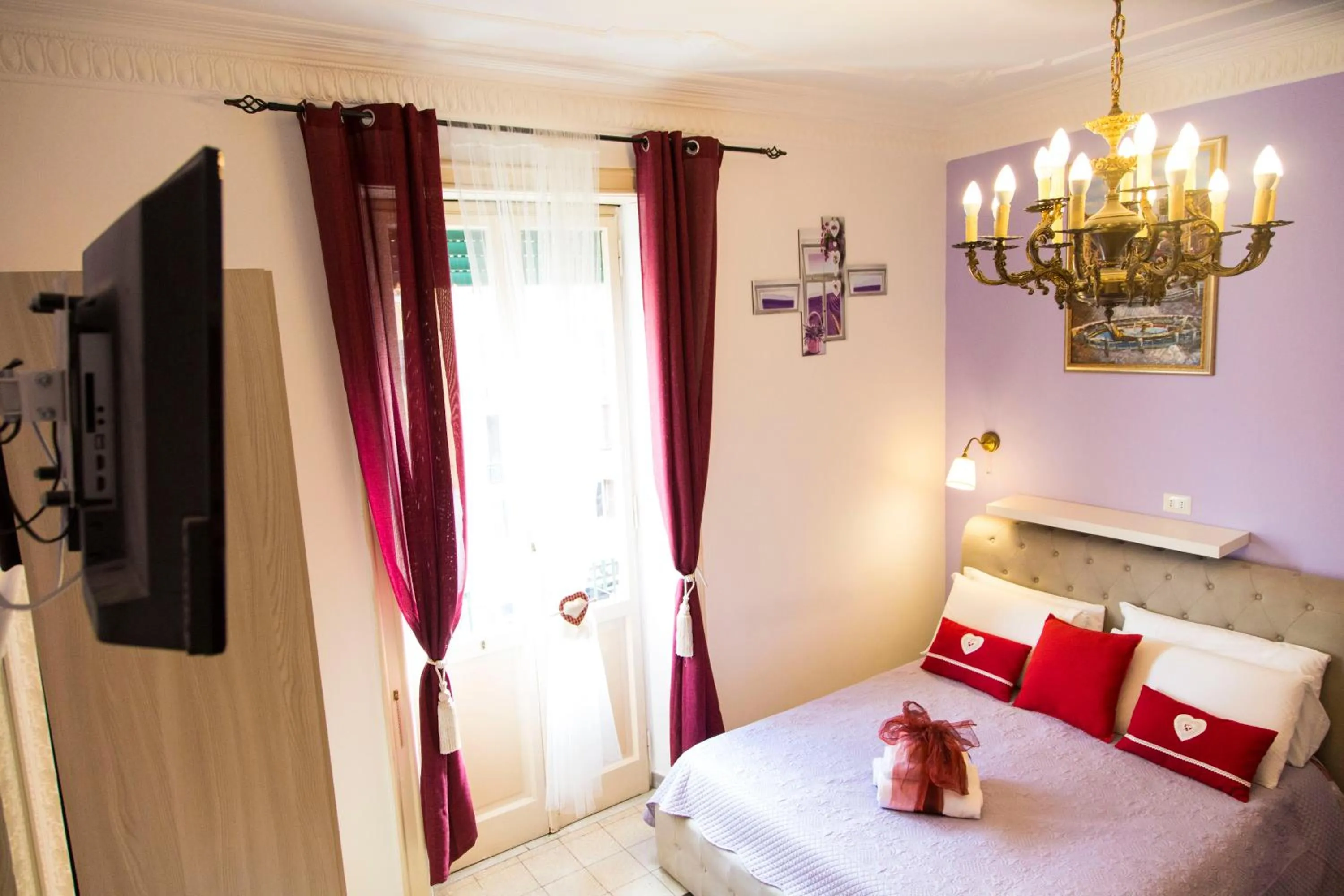 Photo of the whole room, Bed in Sweet Sleep Vatican