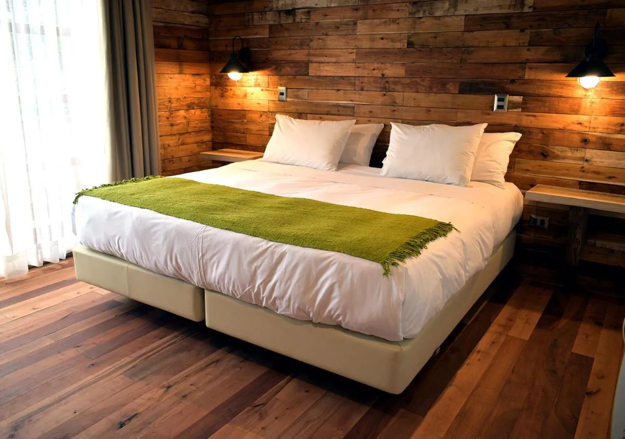 Deluxe Suite with Lake View in Hotel Agua Nativa