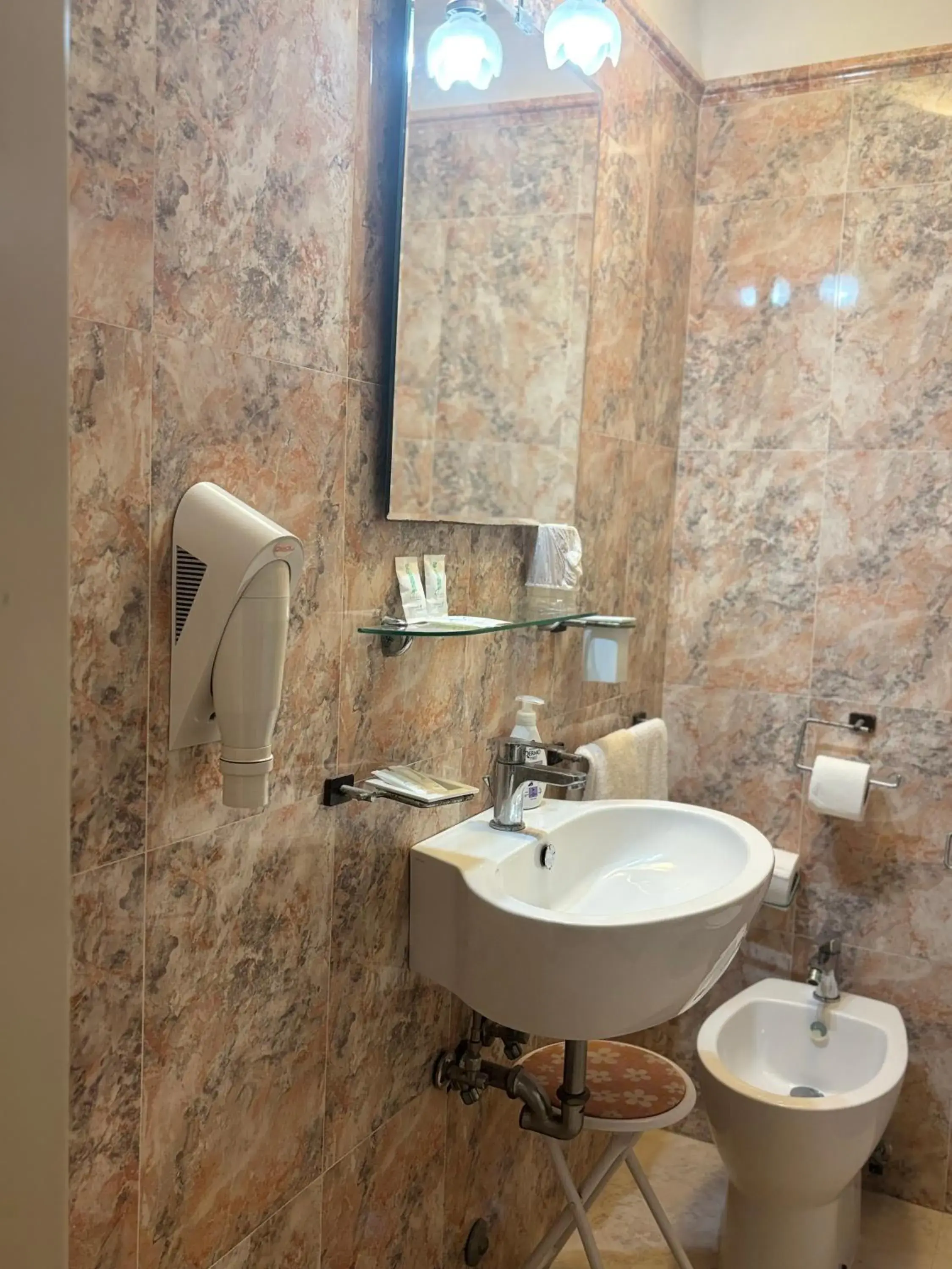 Triple Room - single occupancy in Venice Resorts GuestHouse vicino Piazzale Roma e Stazione Triple Room - single occupancy in Venice Resorts GuestHouse vicino Piazzale Roma e Stazione
