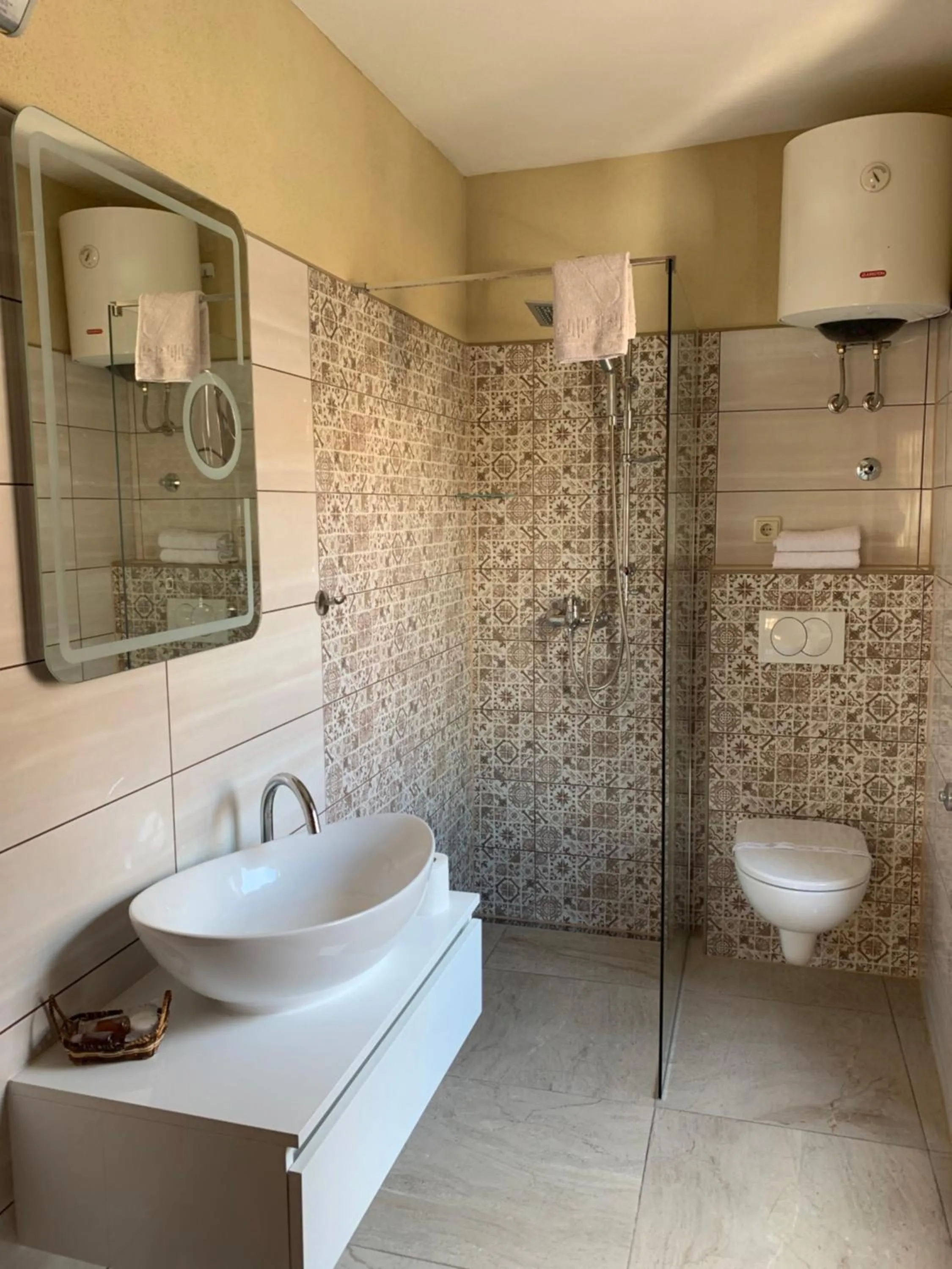 Bathroom in Palace Derossi