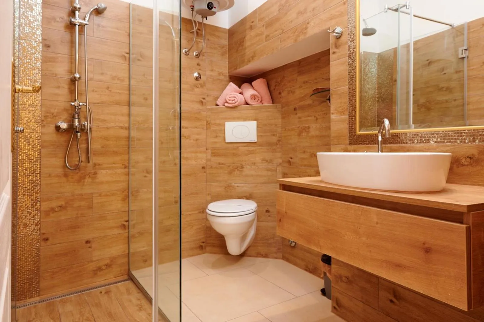 Bathroom in Palace Derossi