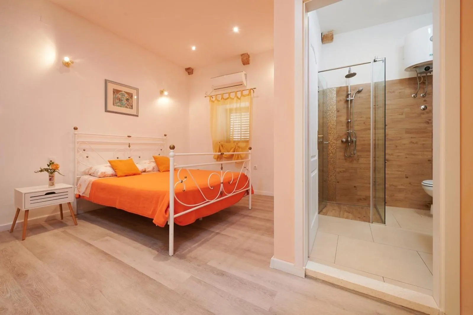 Bedroom, Bed in Palace Derossi