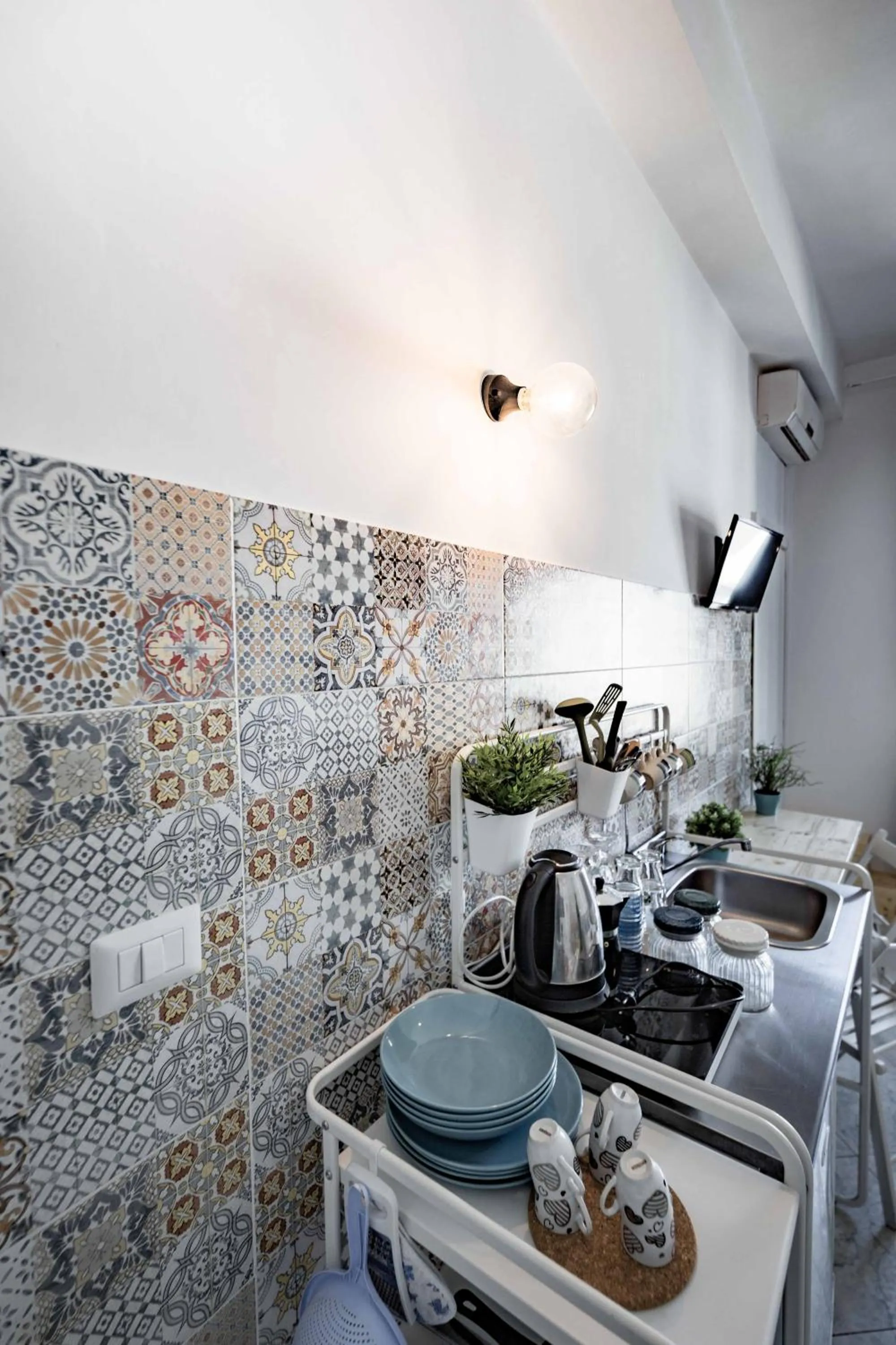 Photo of the whole room in On the beach Sea-view&Kitchen In Room