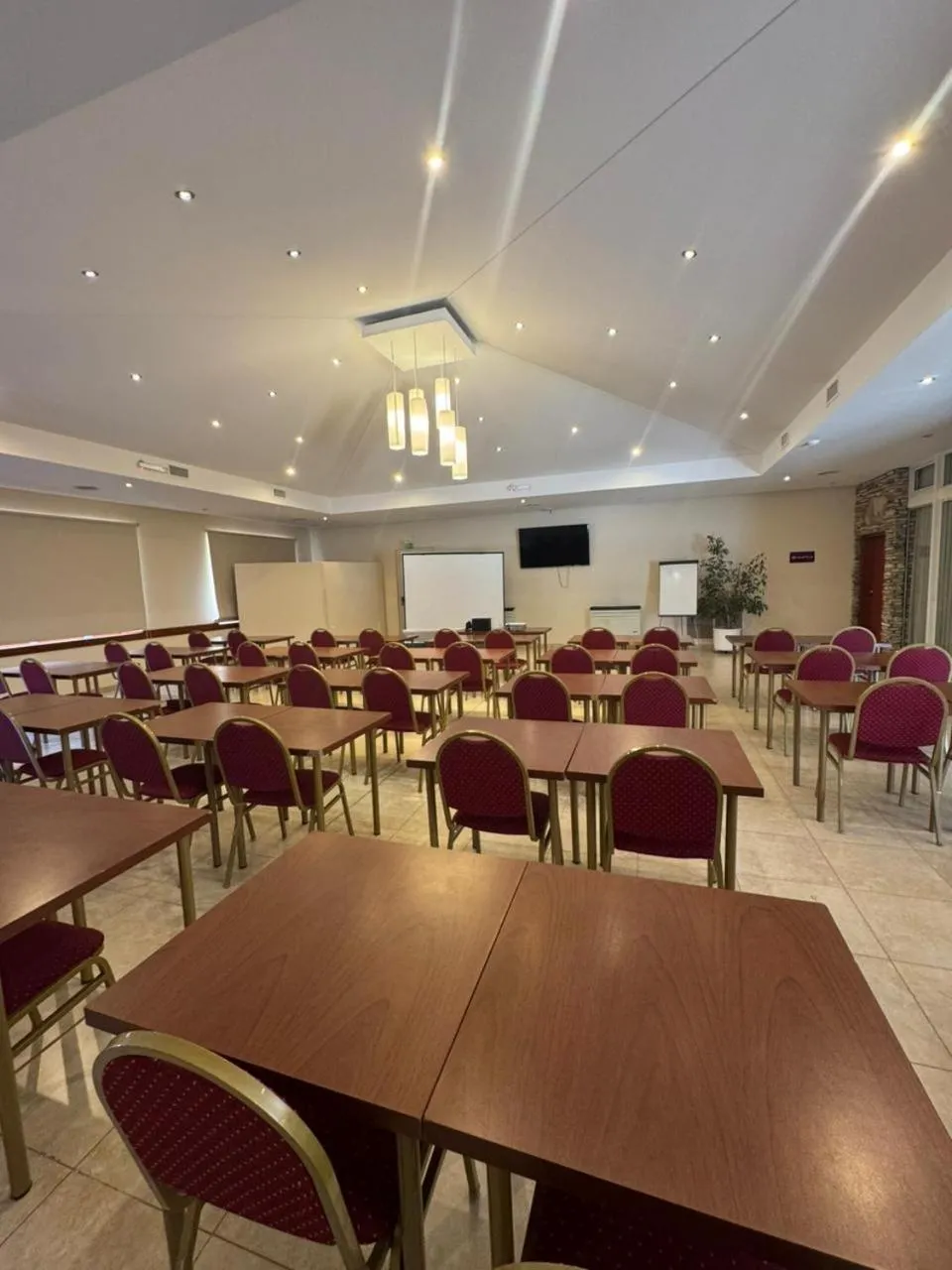 Meeting/conference room in Hotel Sol del Añelo