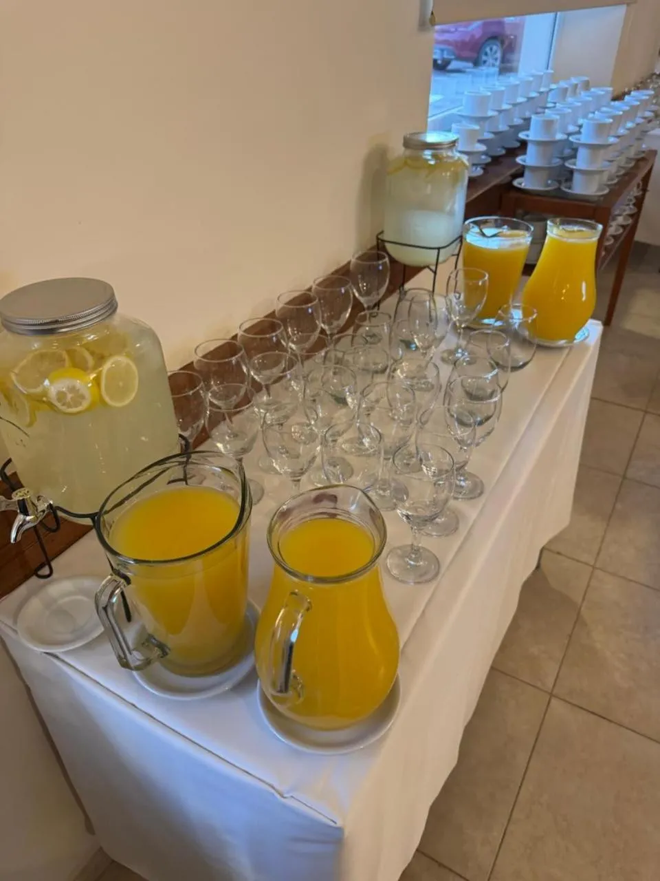 Food and drinks in Hotel Sol del Añelo
