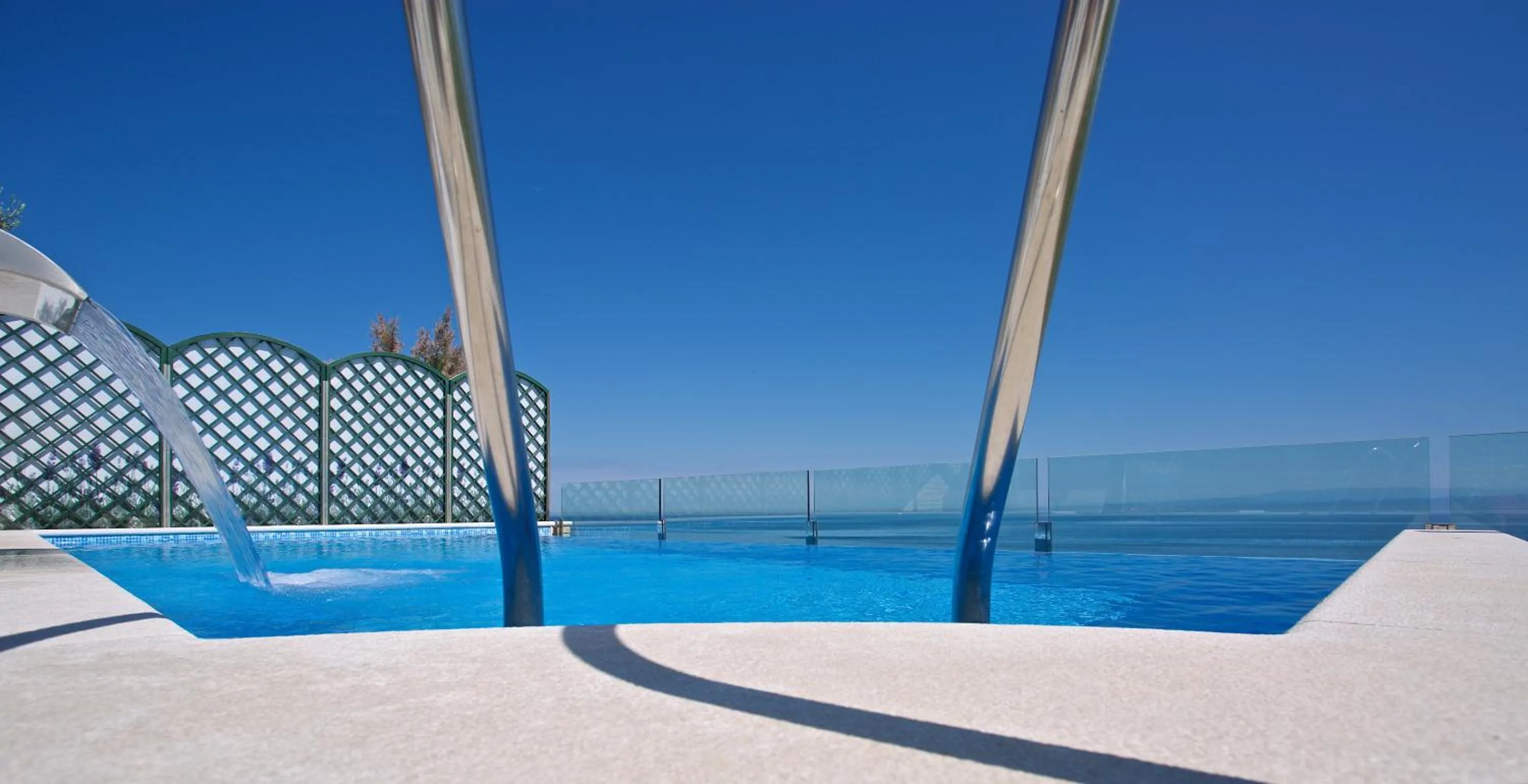 Swimming pool in Villa Sarah