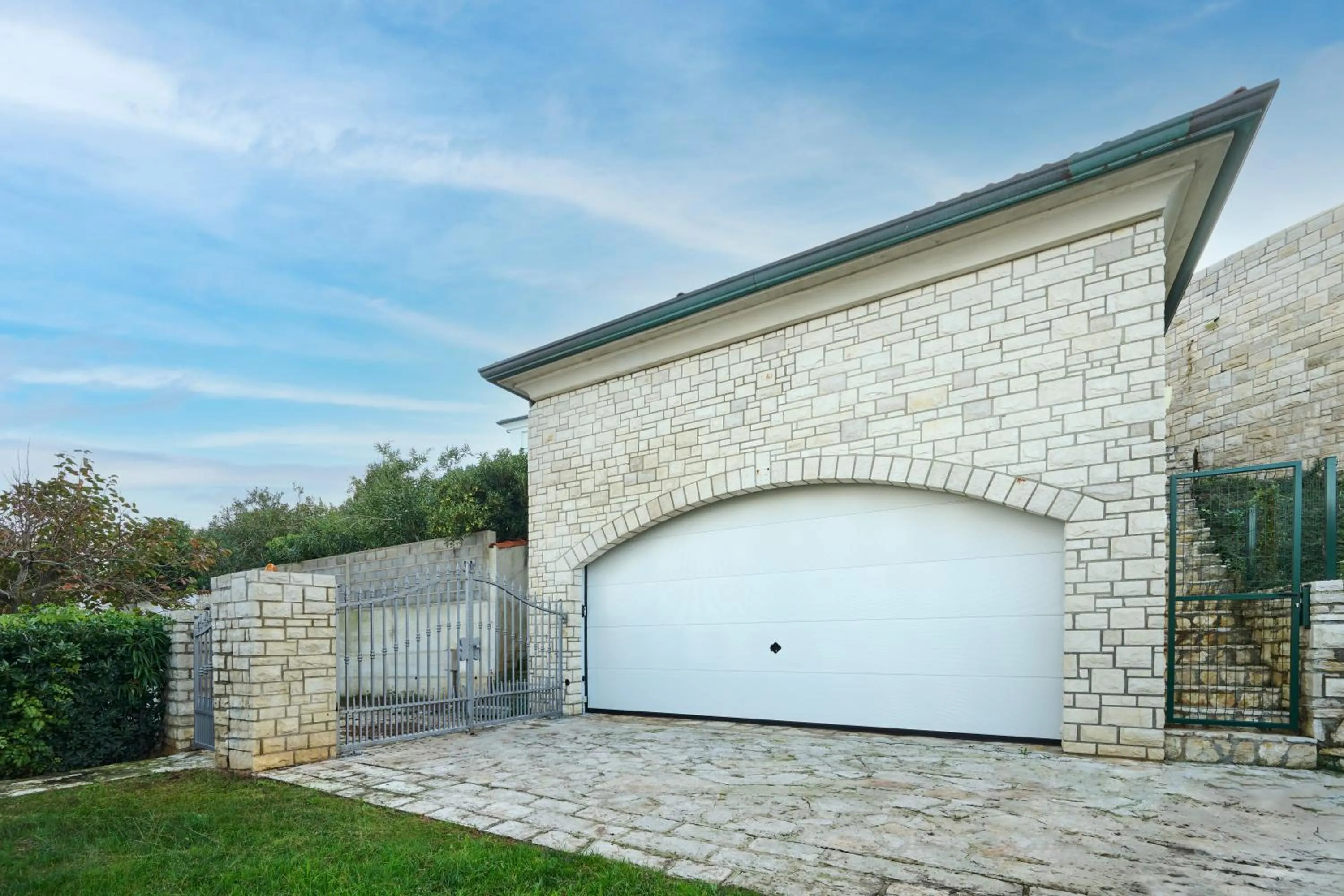 Parking in Villa Sarah
