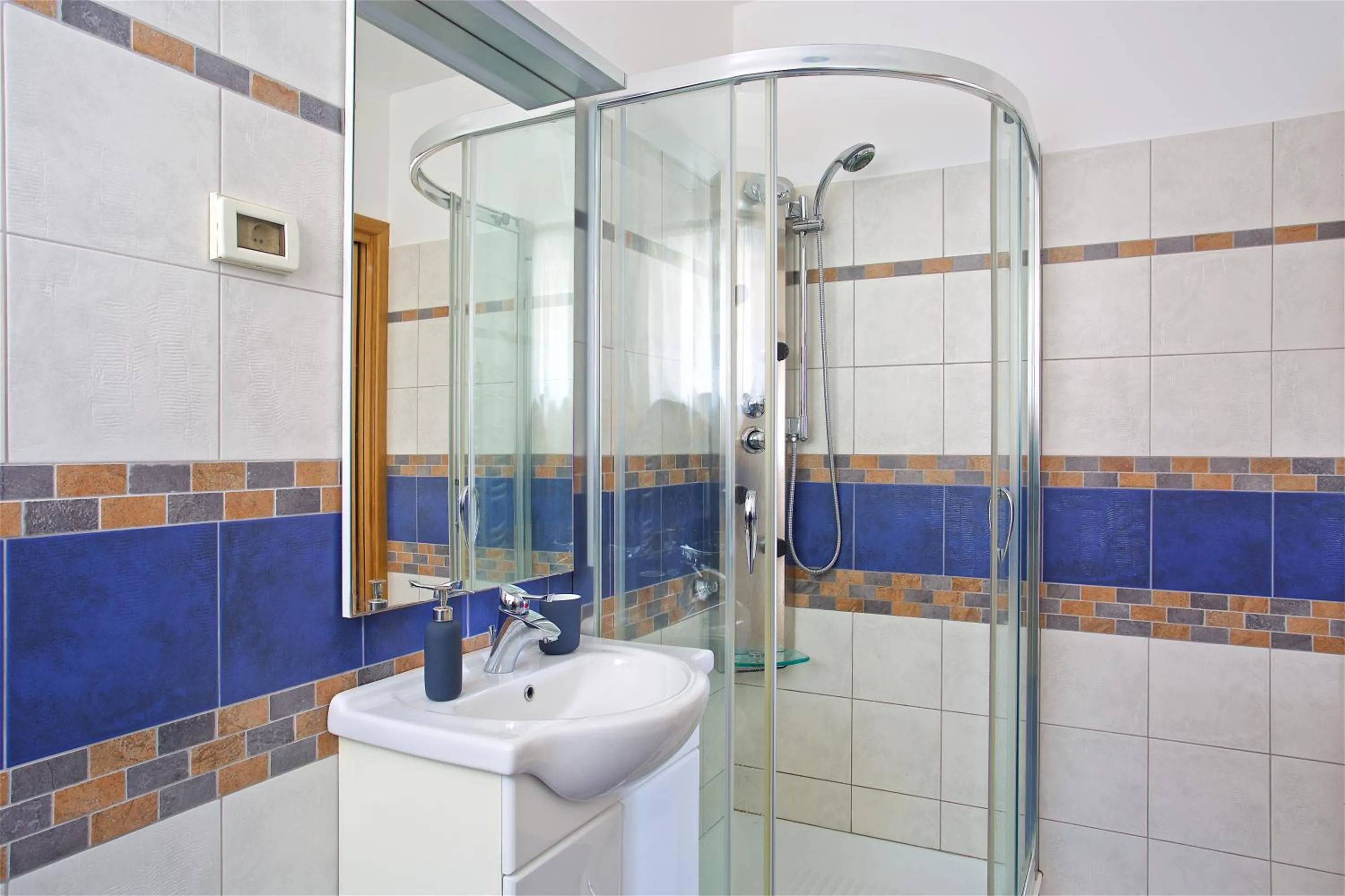 Shower in Villa Sarah
