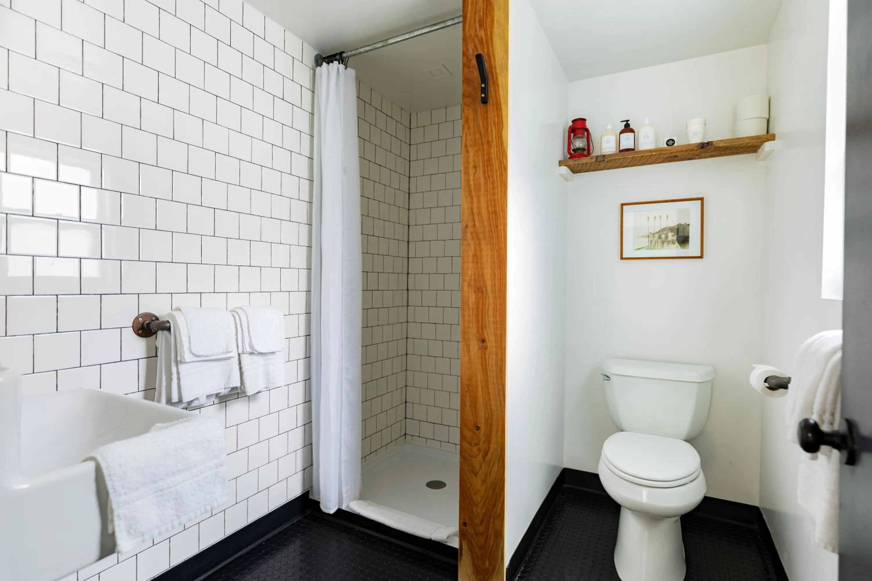 Toilet in The Graham & Co.