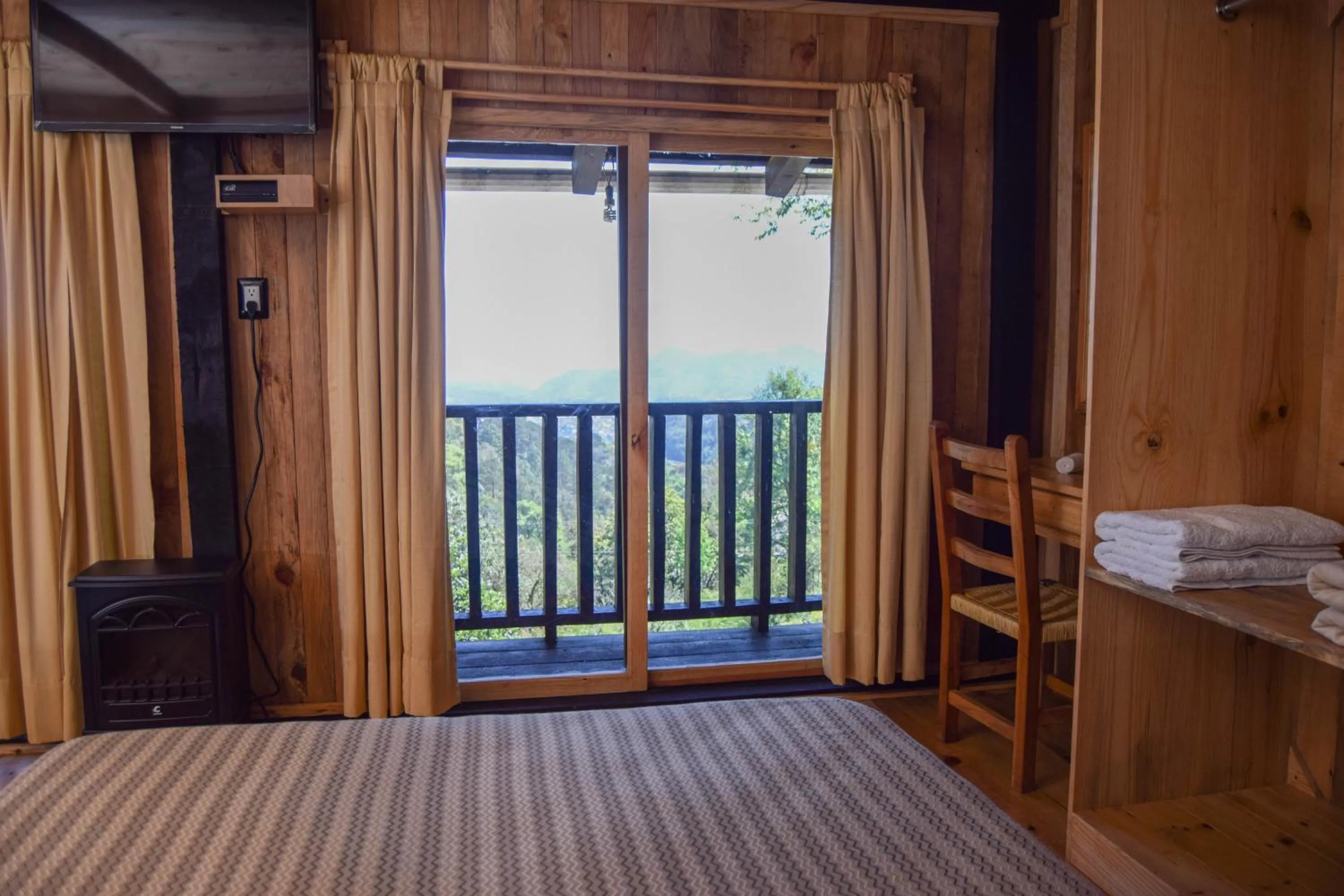 King Room with Garden View in Campestre DAARLU