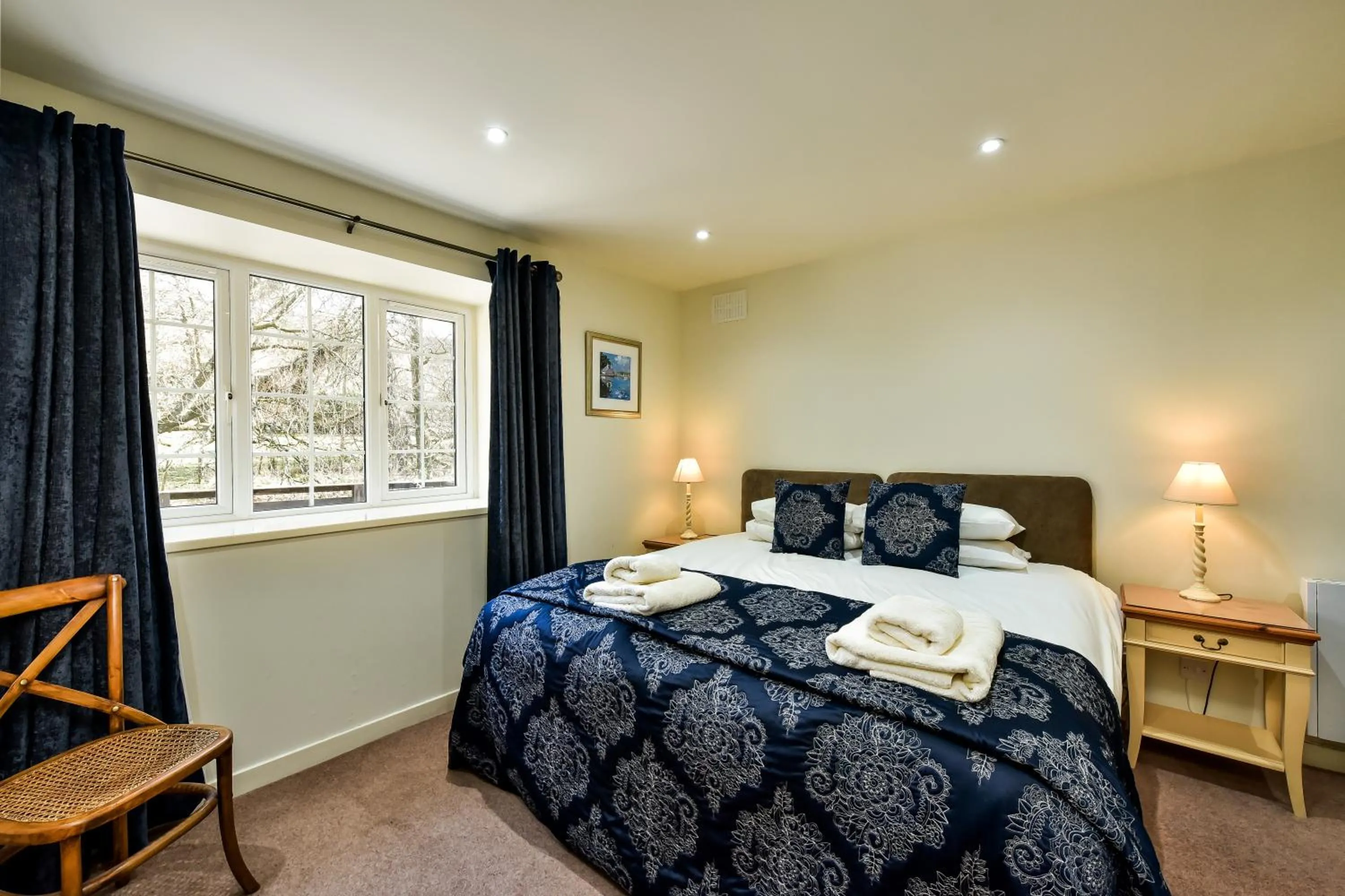 Bedroom, Bed in Melfort Village