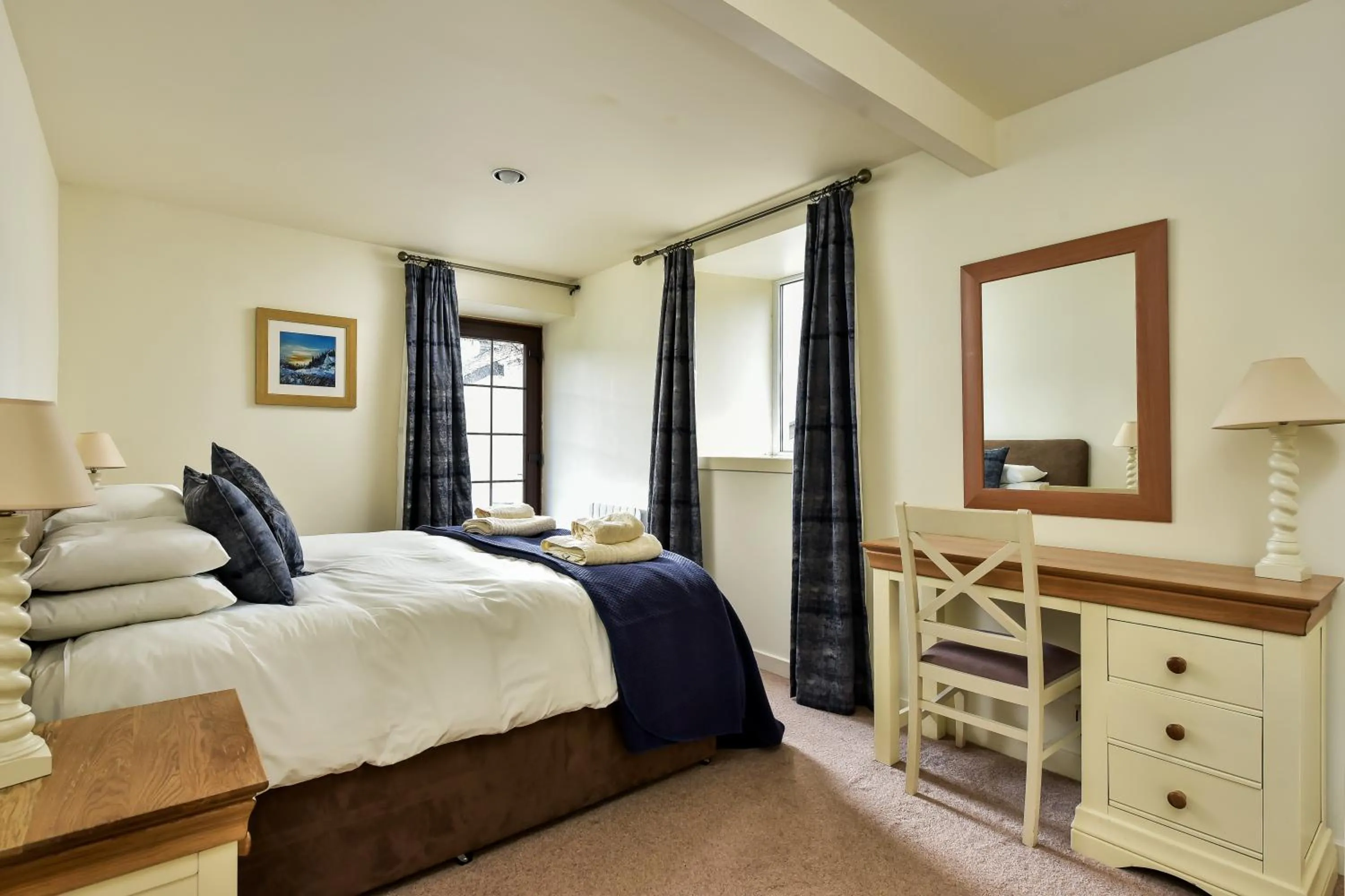 Bedroom, Bed in Melfort Village