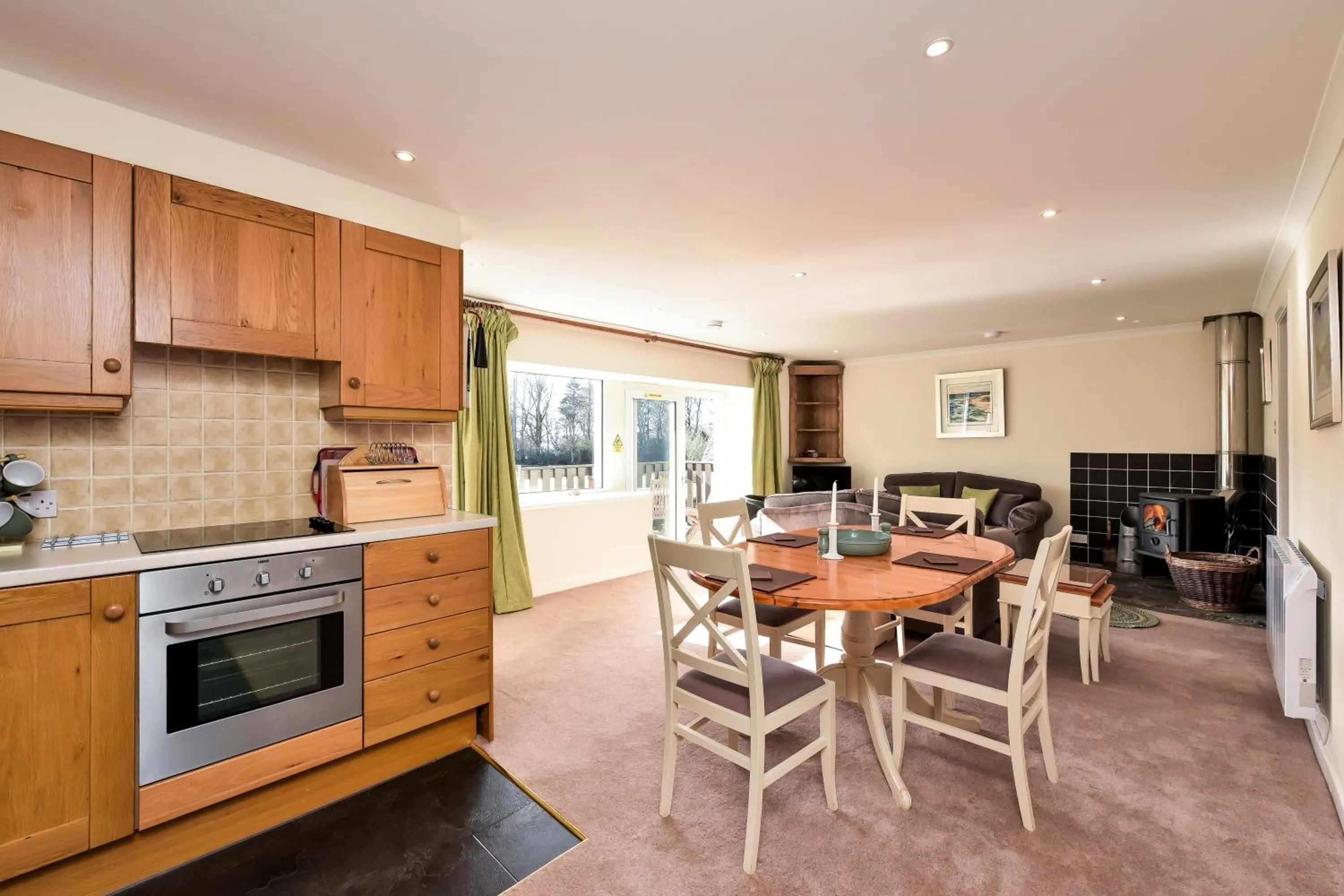 Kitchen or kitchenette in Melfort Village