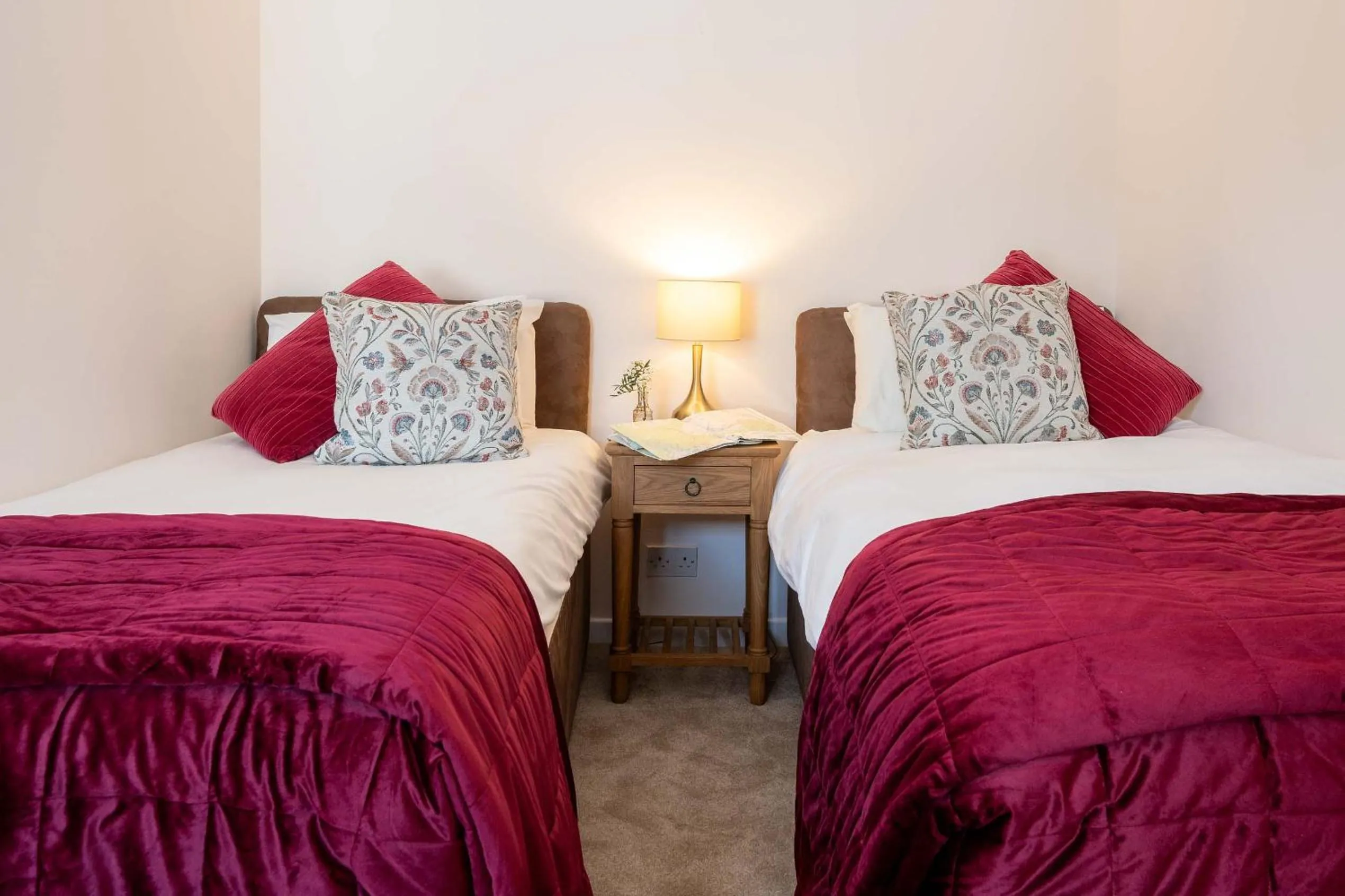 Bedroom, Bed in Melfort Village