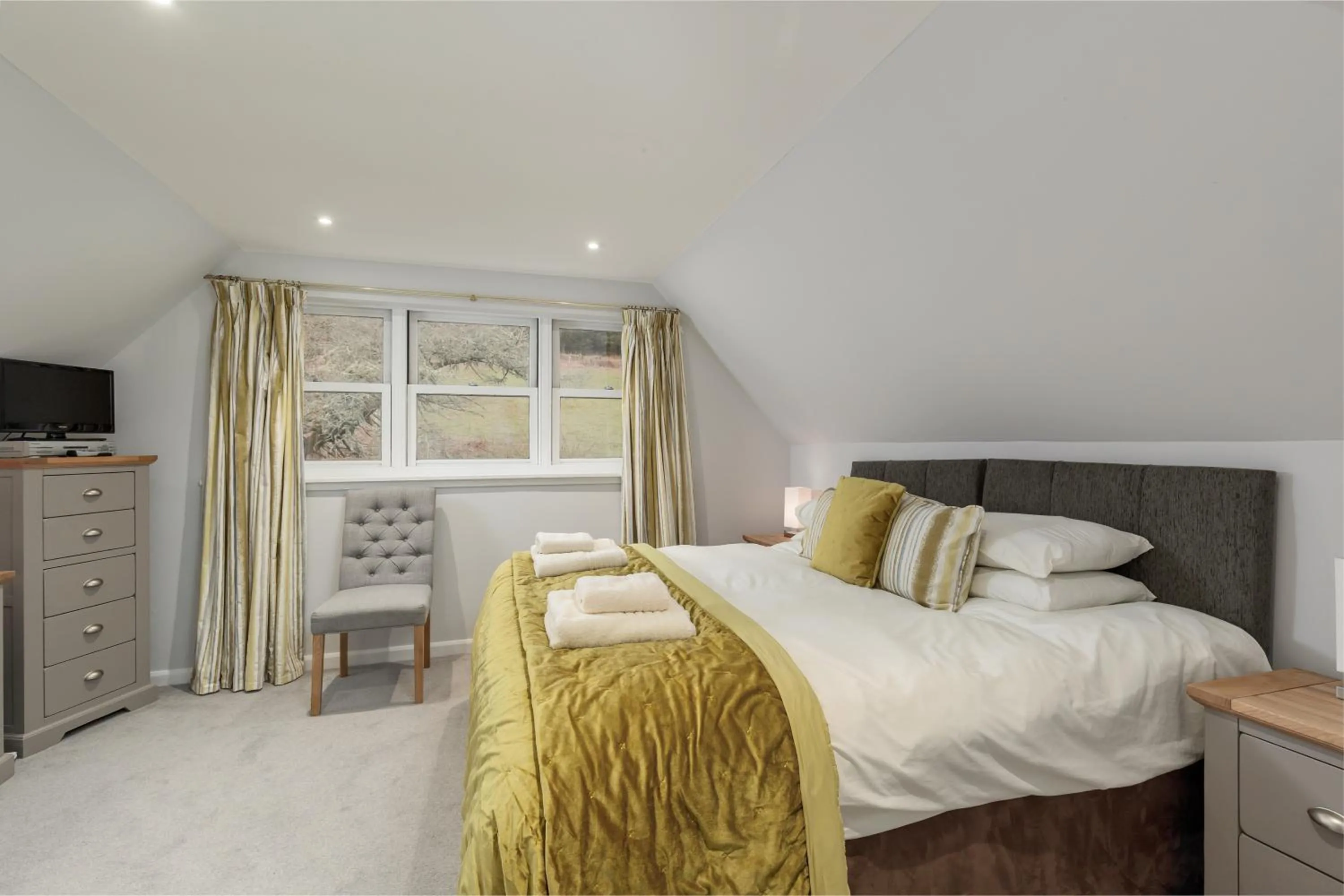 Bed in Melfort Village