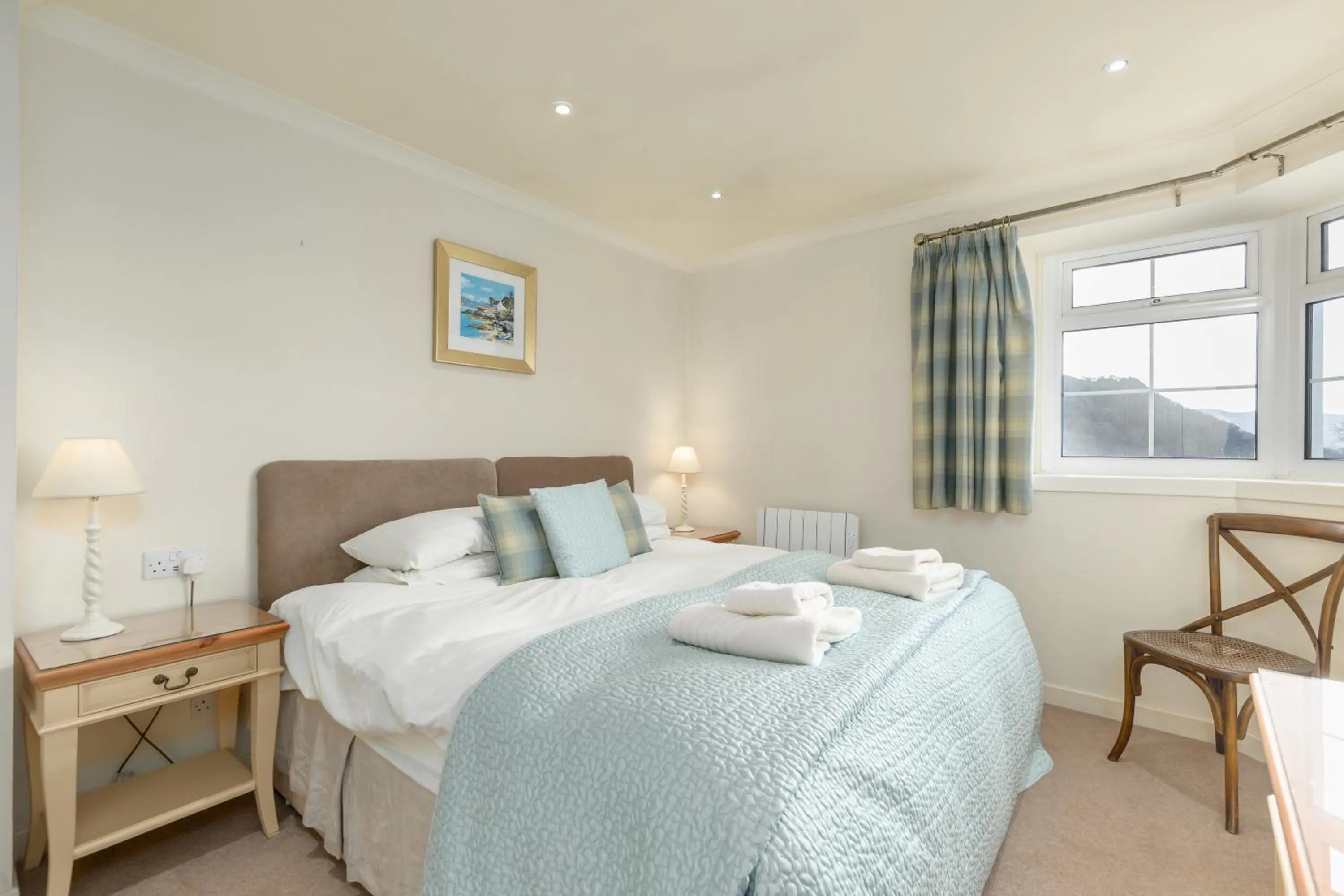 Bedroom, Bed in Melfort Village
